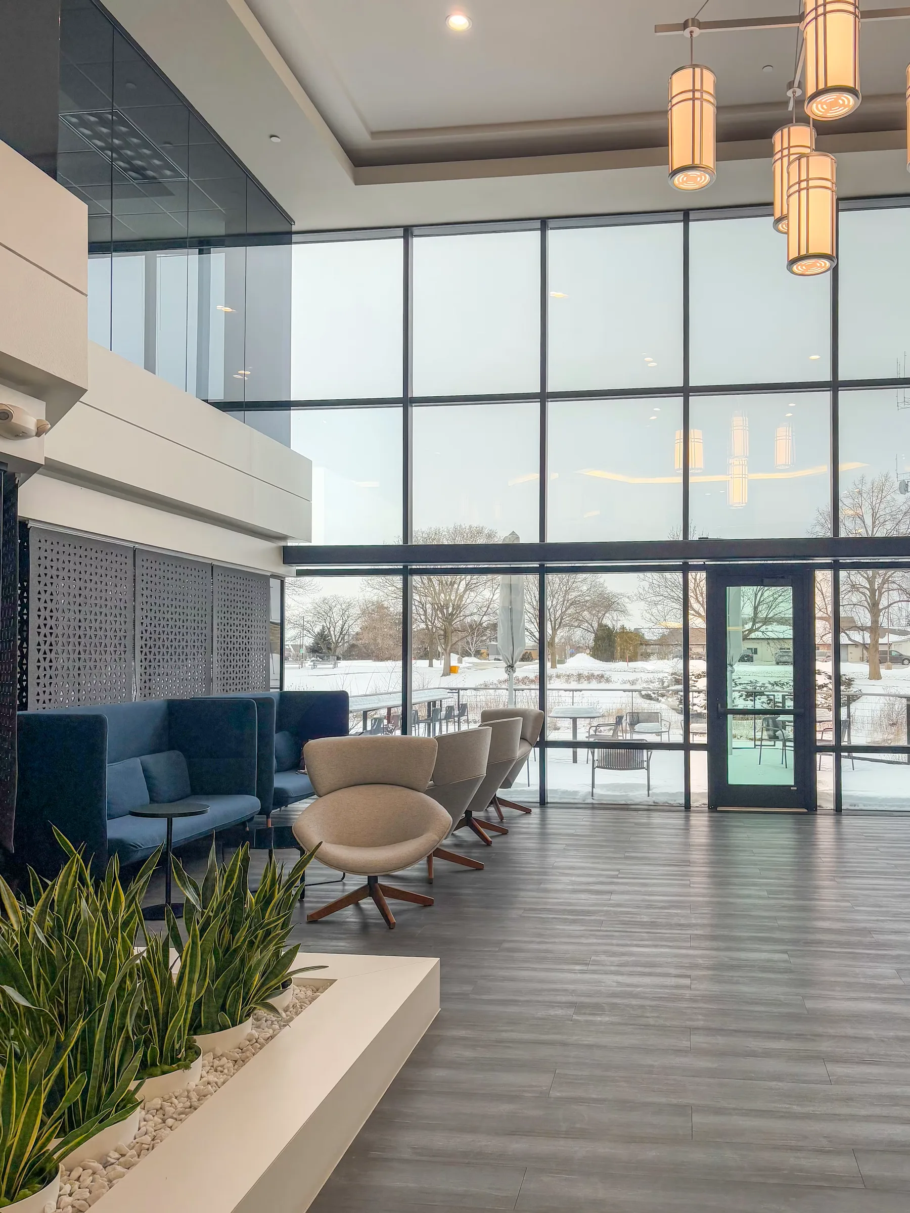 Crossroads Corporate Center VII Bldg B — Lease in Waukesha, WI, photo 2 of 5