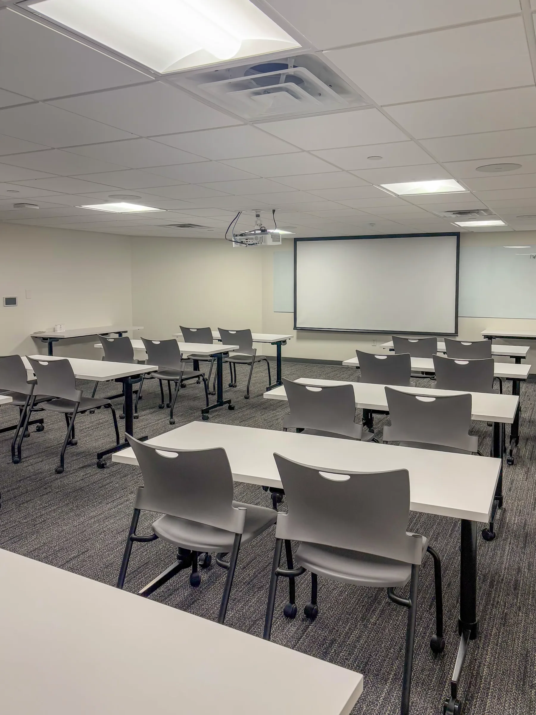 Crossroads Corporate Center VII Bldg B — Lease in Waukesha, WI, photo 5 of 5