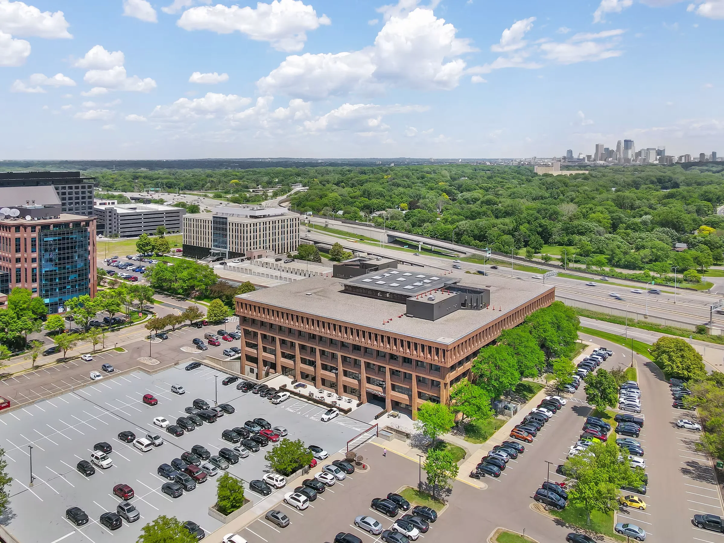 West End Plaza — Lease in Saint Louis Park, MN, photo 1 of 1
