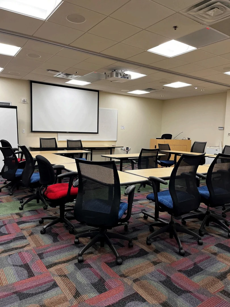 Crossroads Business Park — Lease in Urbandale, IA, photo 2 of 6