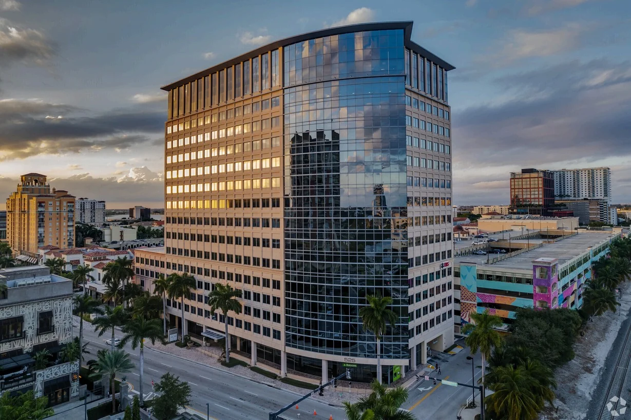 CityPlace Tower — Lease in West Palm Beach, FL, photo 1 of 4
