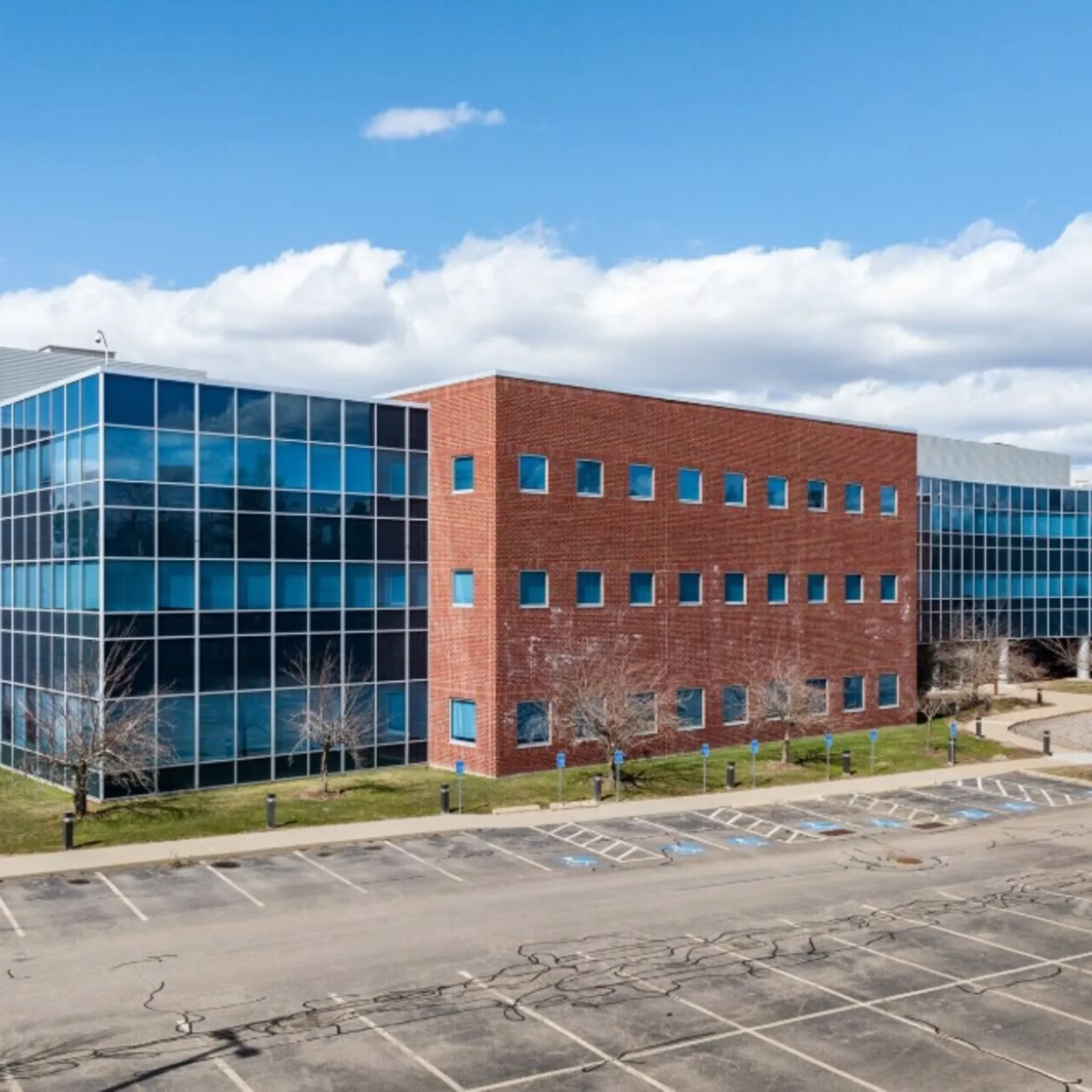 55 Constitution Blvd - office in Franklin, MA