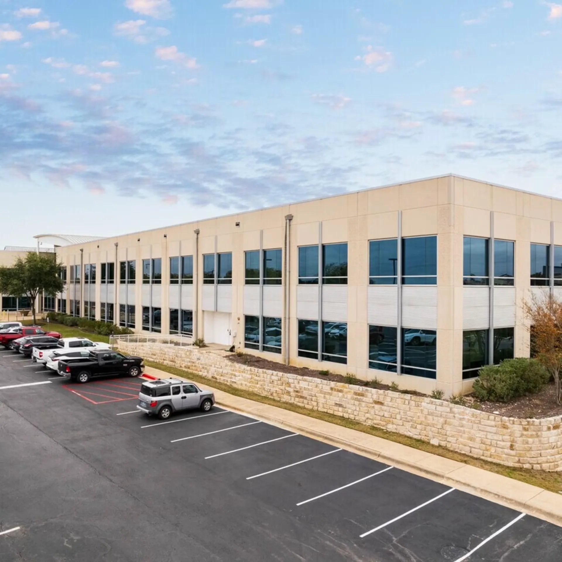 The Summit at La Frontera - office for sale in 810 Hesters Crossing Rd Round Rock, TX