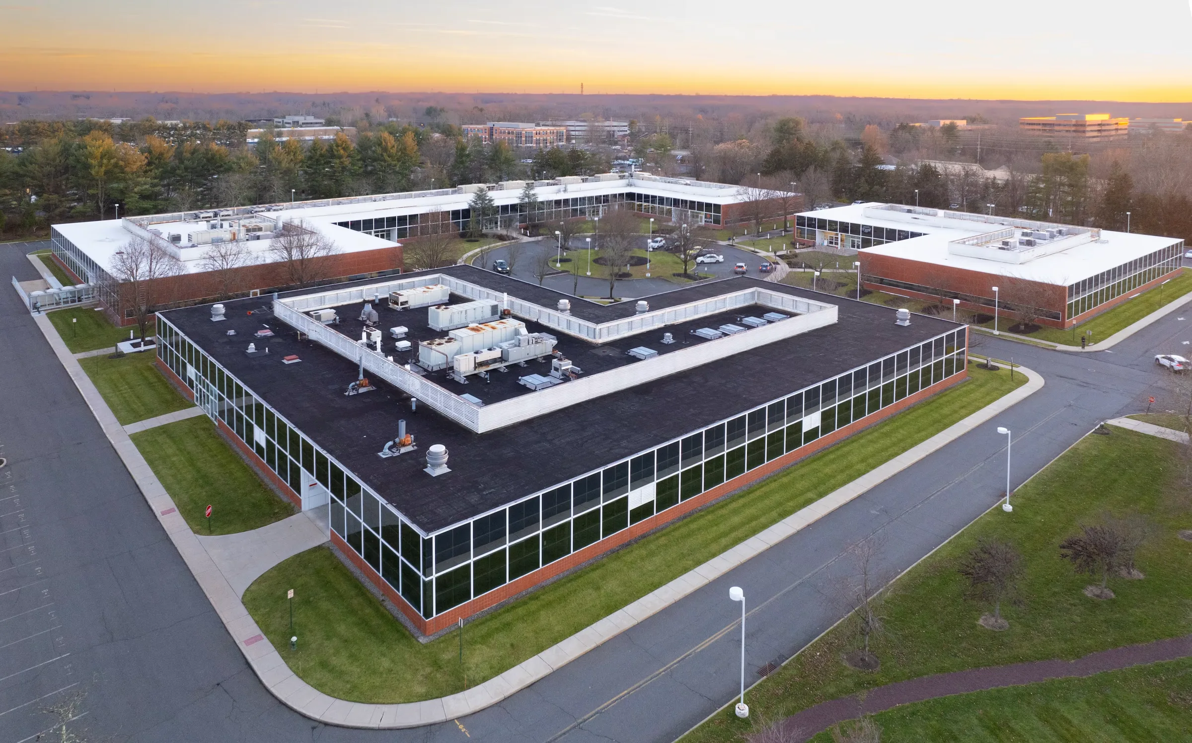 University Square — Lease in Princeton, NJ, photo 2 of 2