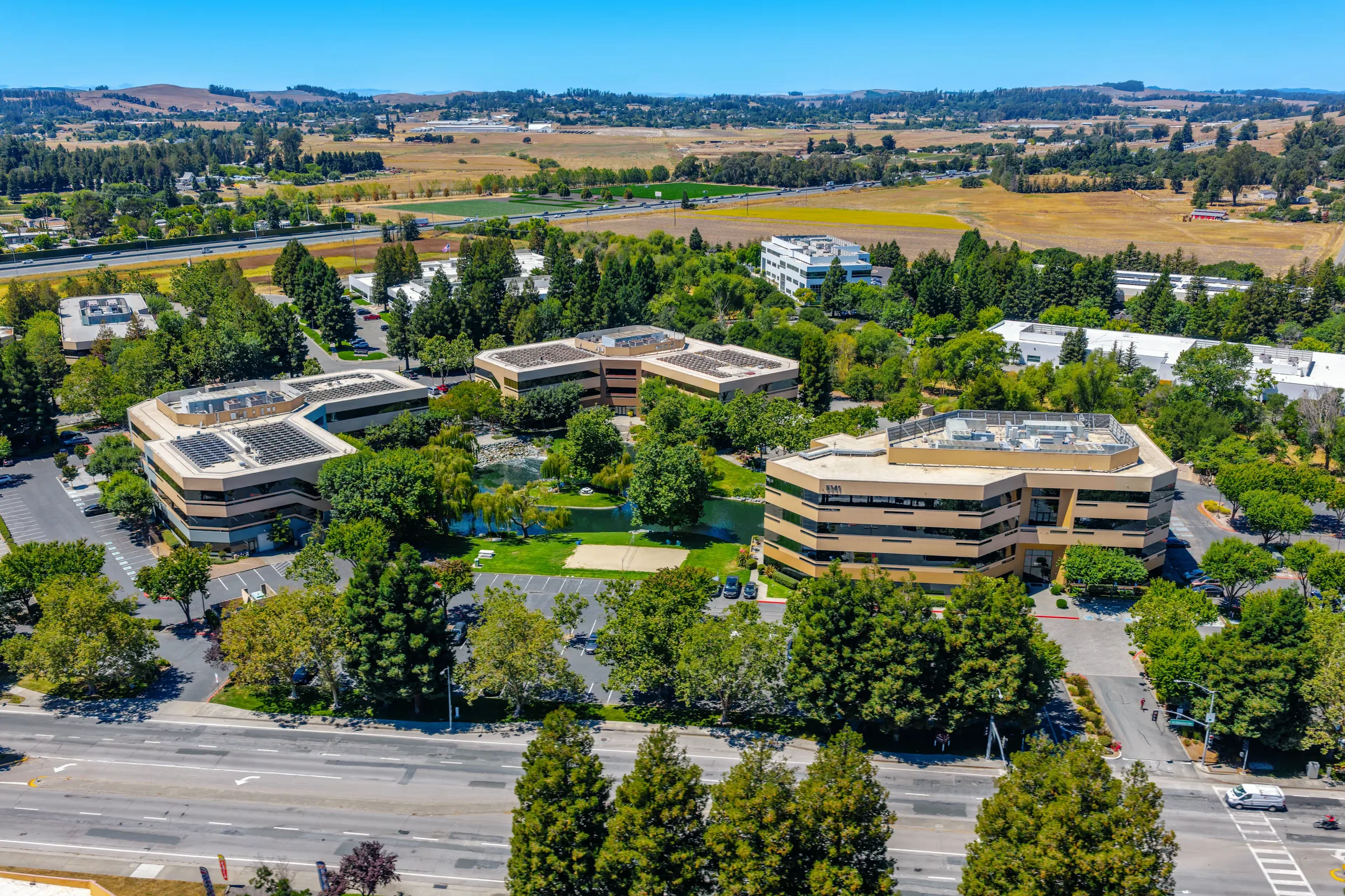 Sequoia Center — Lease in Petaluma, CA, photo 2 of 8