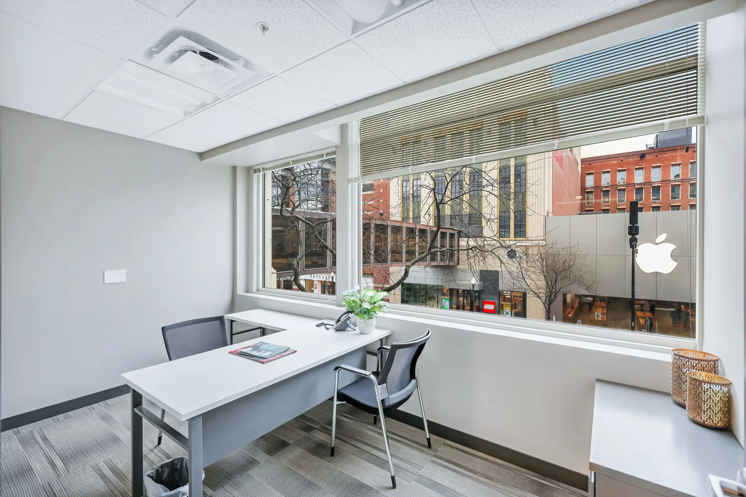 Crescent Building — Lease in Spokane, WA, photo 1 of 8
