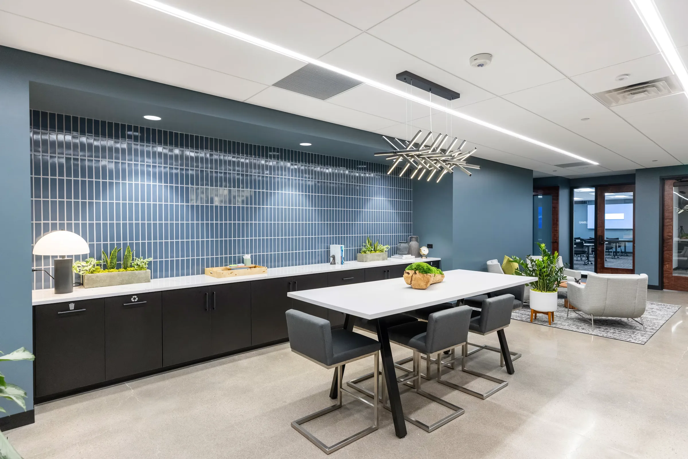 1600 Tower at West End — Lease in Saint Louis Park, MN, photo 1 of 3