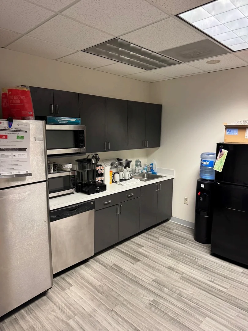 Center Park II — Lease in Glen Allen, VA, photo 2 of 2