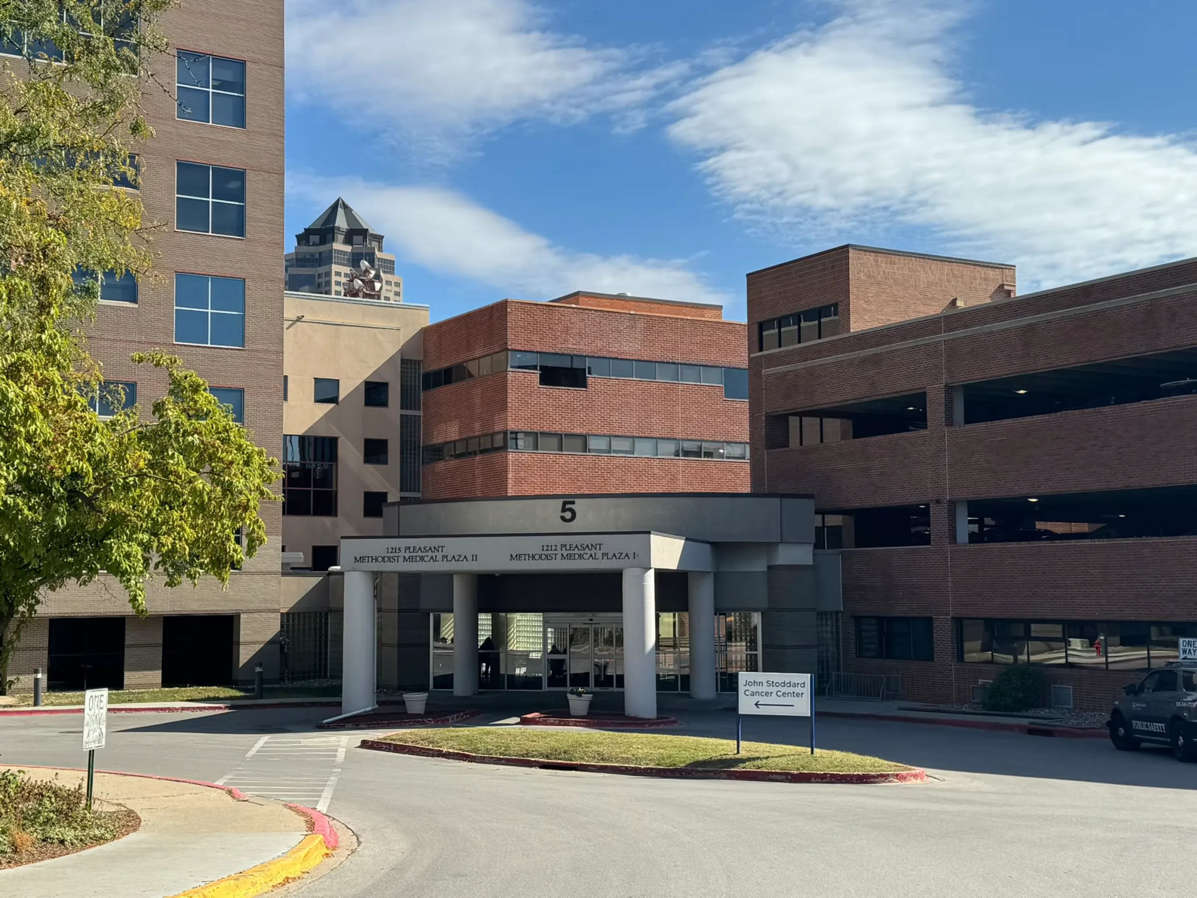 1200-1221 Pleasant St - office in 1212 Pleasant St Des Moines, IA