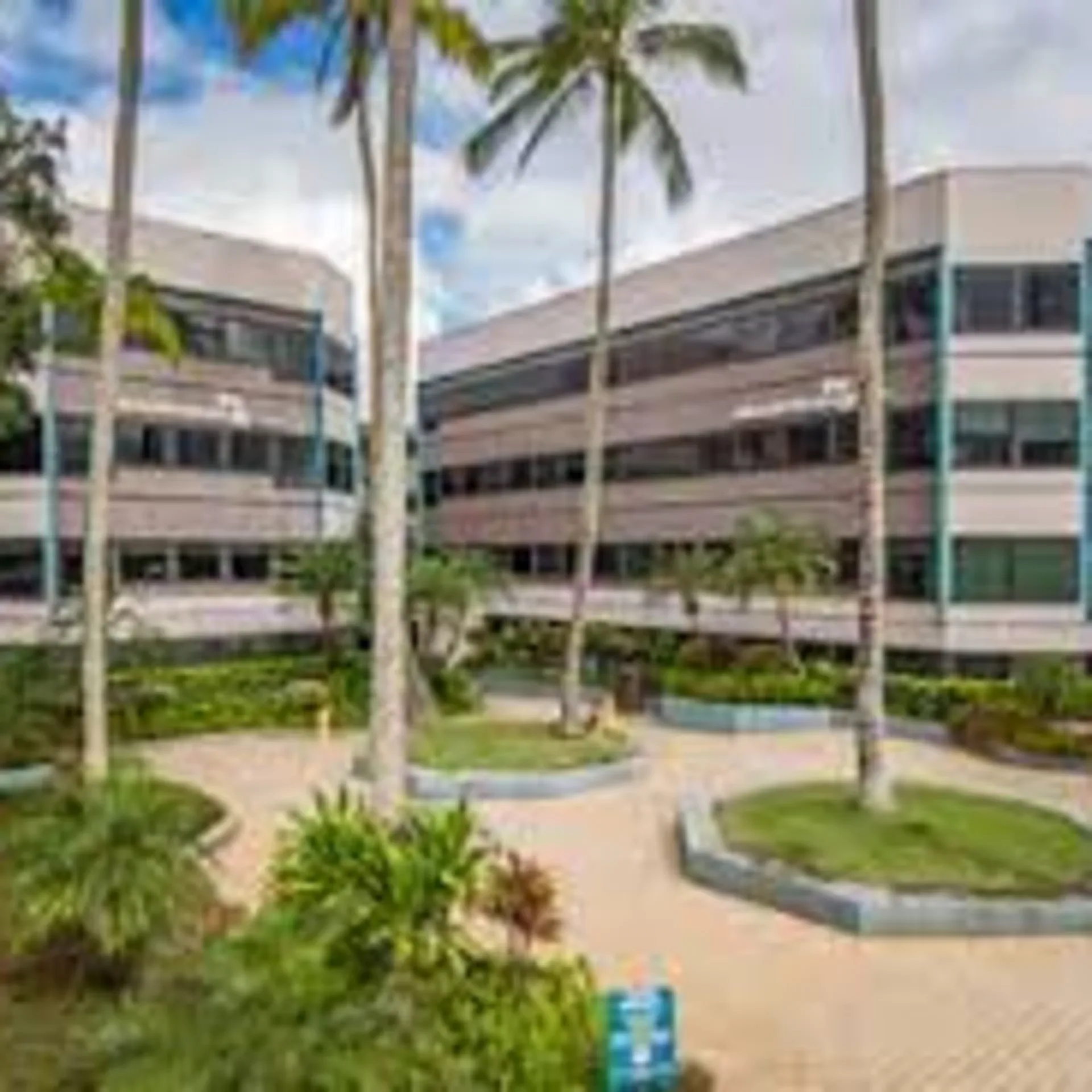 Castle Professional Center — Lease in Kaneohe, HI, photo 1 of 1