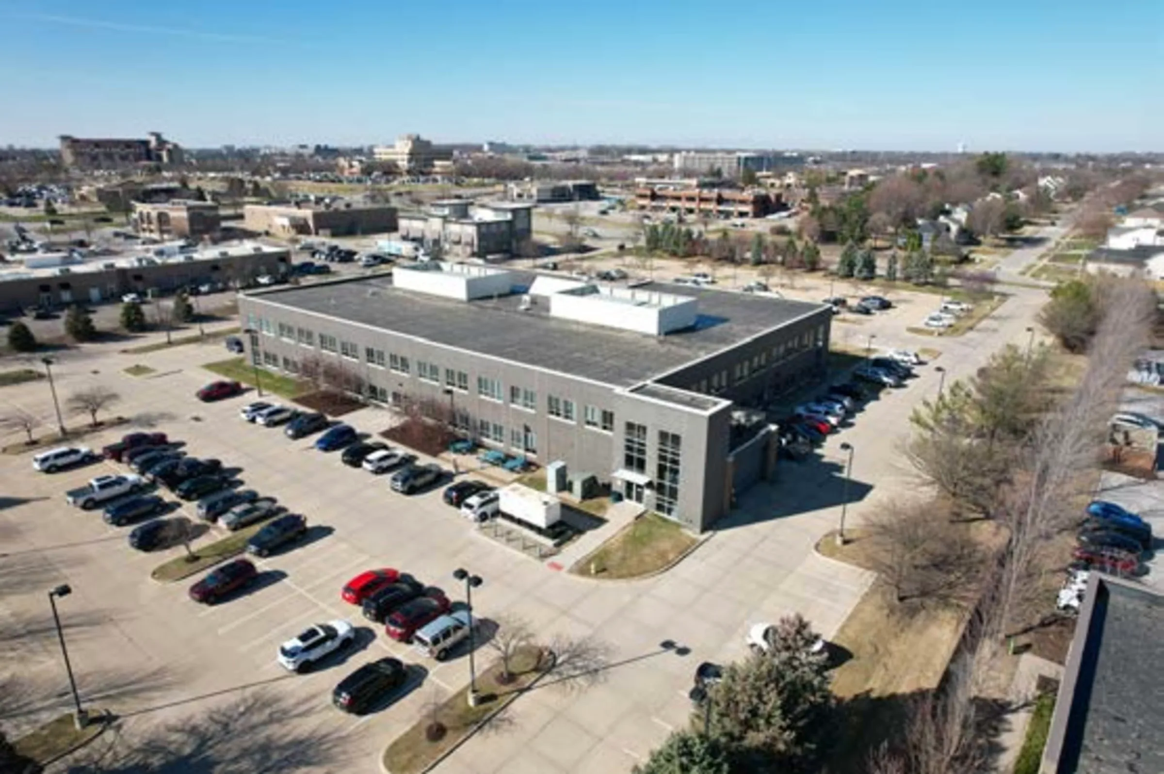 1275 NW 128th St — Lease in Clive, IA, photo 6 of 8