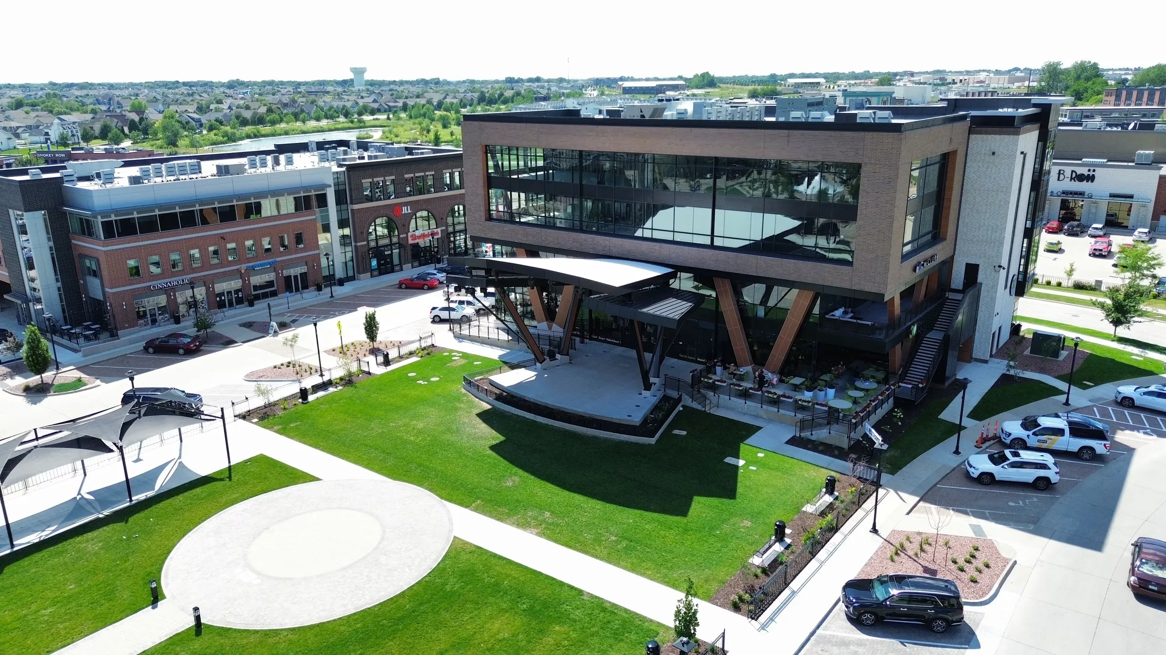 District VII — Lease in Ankeny, IA, photo 3 of 4