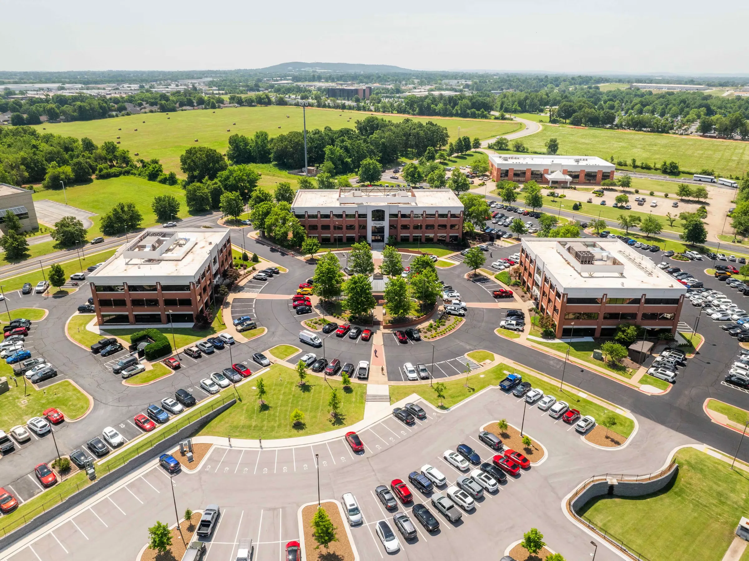 J B Hunt Portfolio - Building 3 — Lease in Lowell, AR, photo 2 of 6