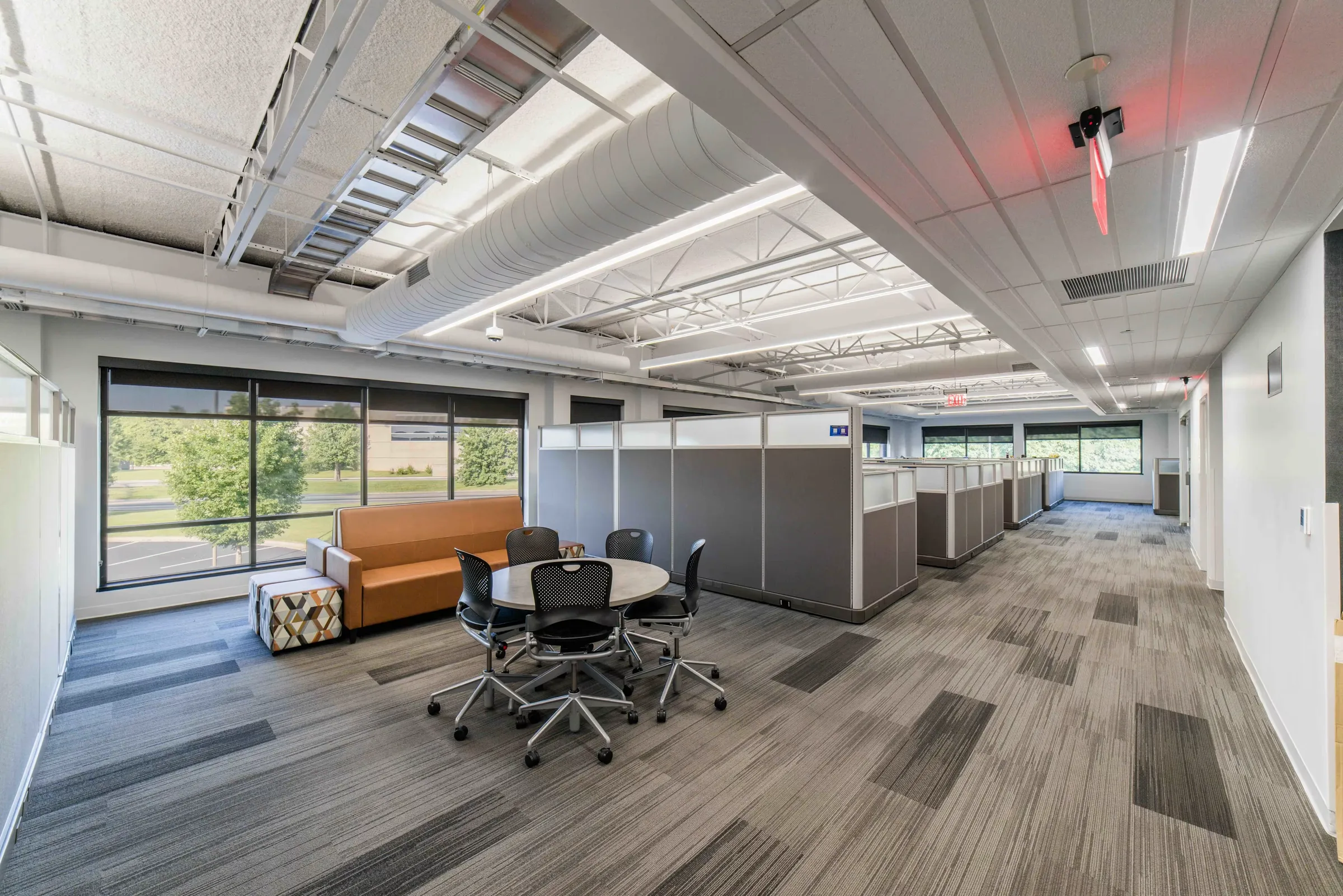 J B Hunt Portfolio - Building 2 — Lease in Lowell, AR, photo 4 of 6