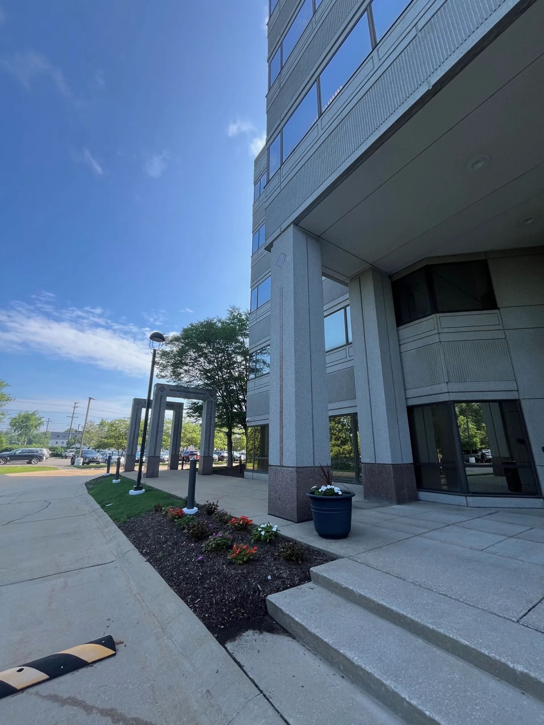 Point 6 — Lease in Westlake, OH, photo 3 of 7