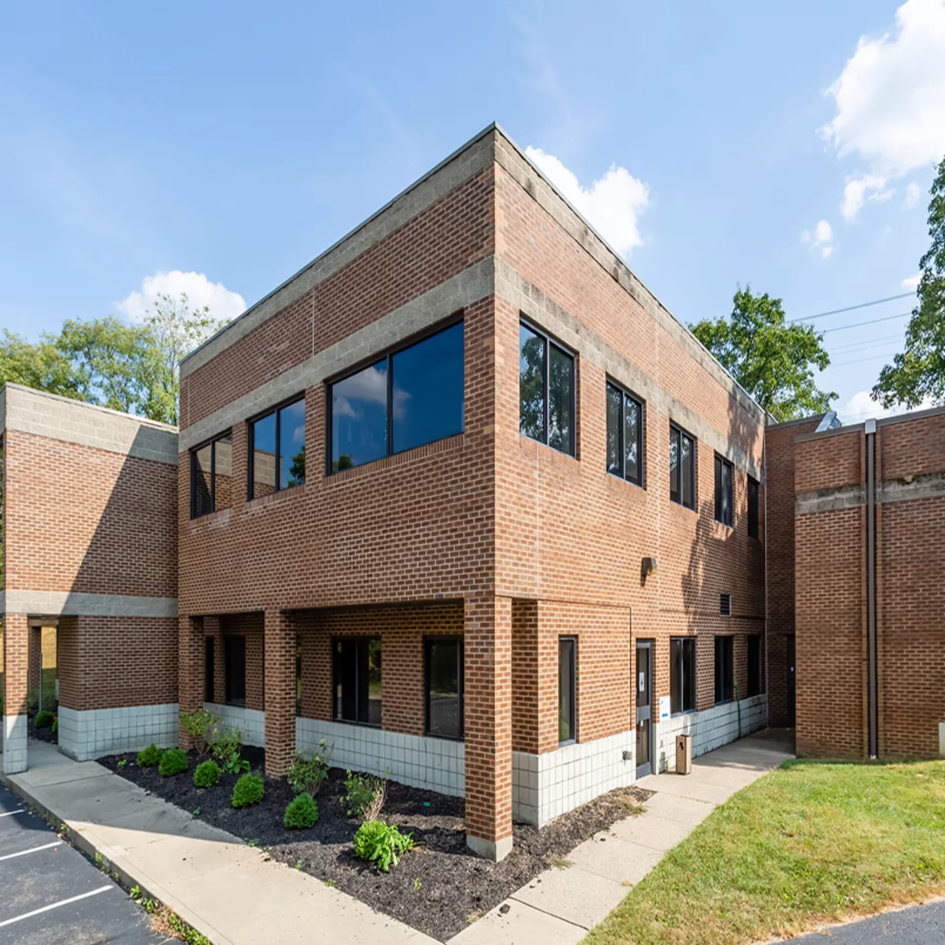 4760 Madison Rd
