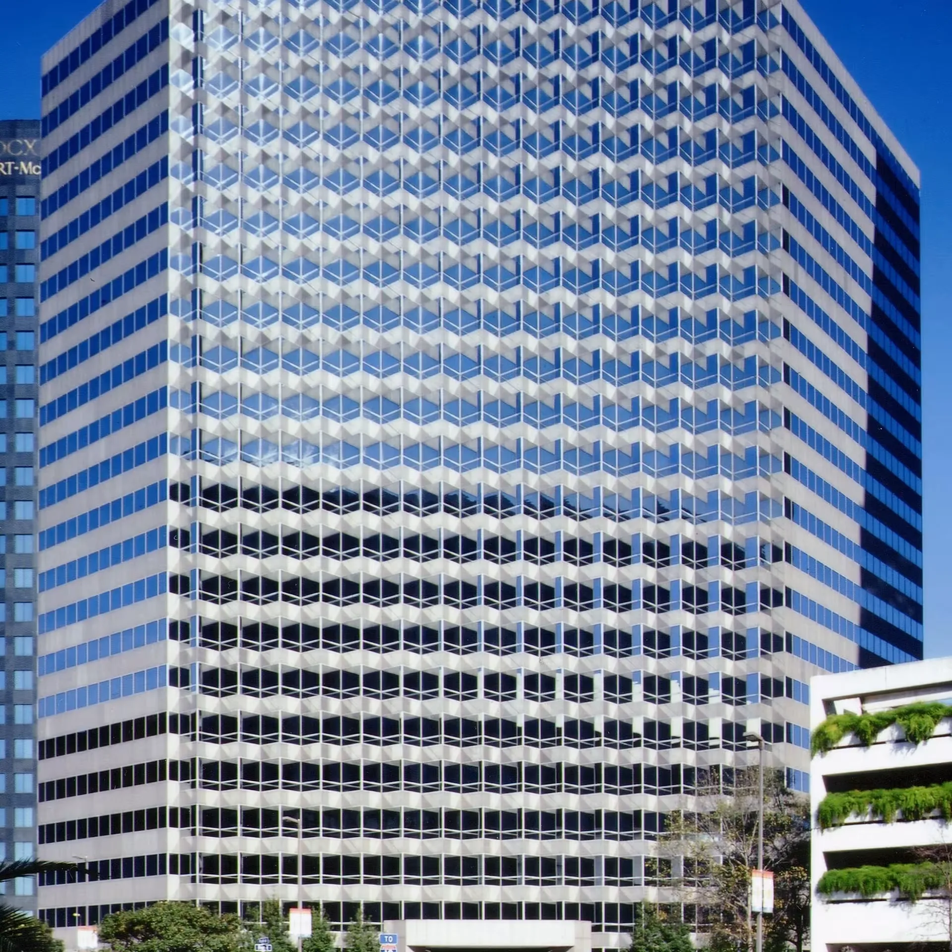 1555 Poydras — Lease in New Orleans, LA, photo 1 of 1