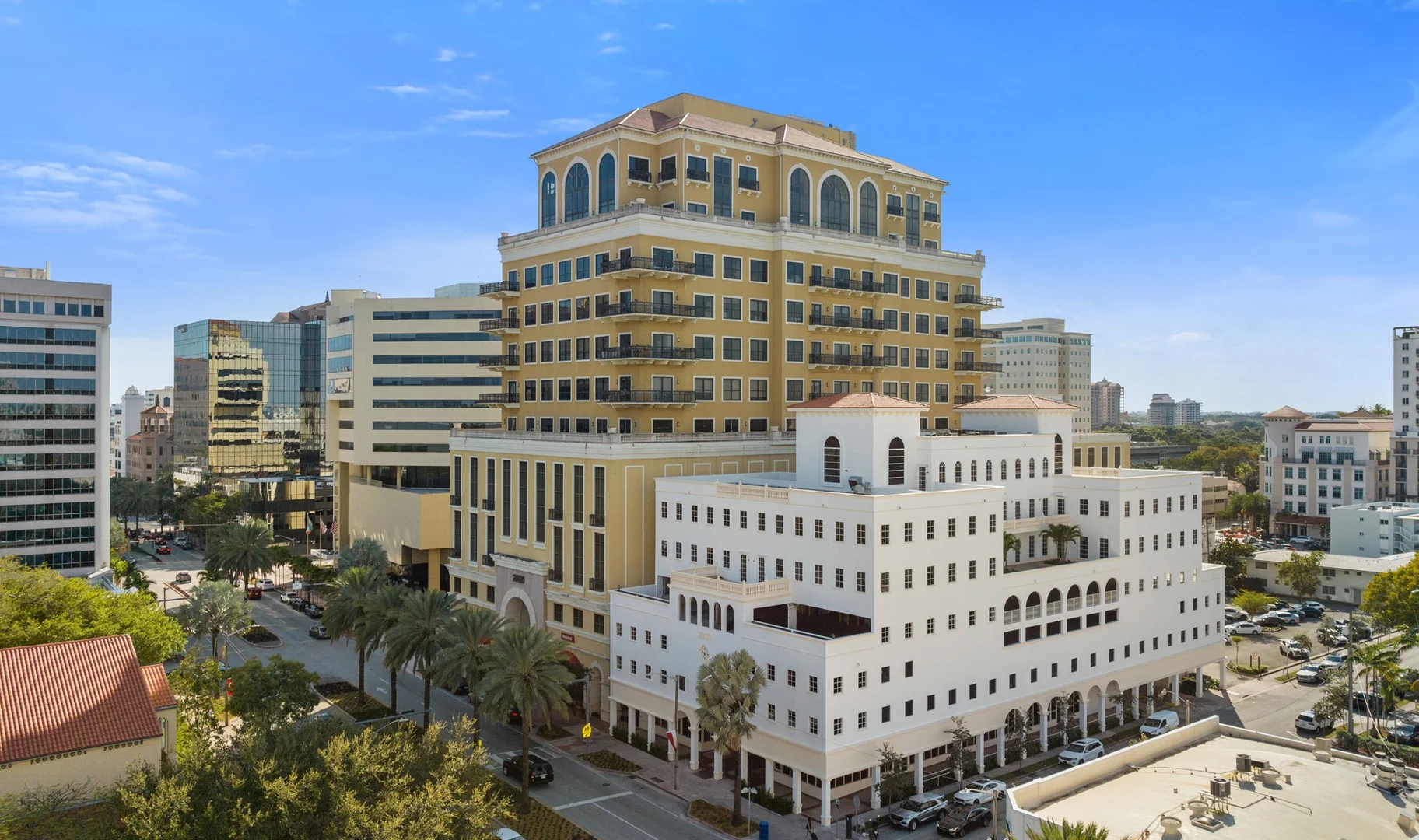 2000 Ponce Business Center — Lease in Coral Gables, FL, photo 2 of 6