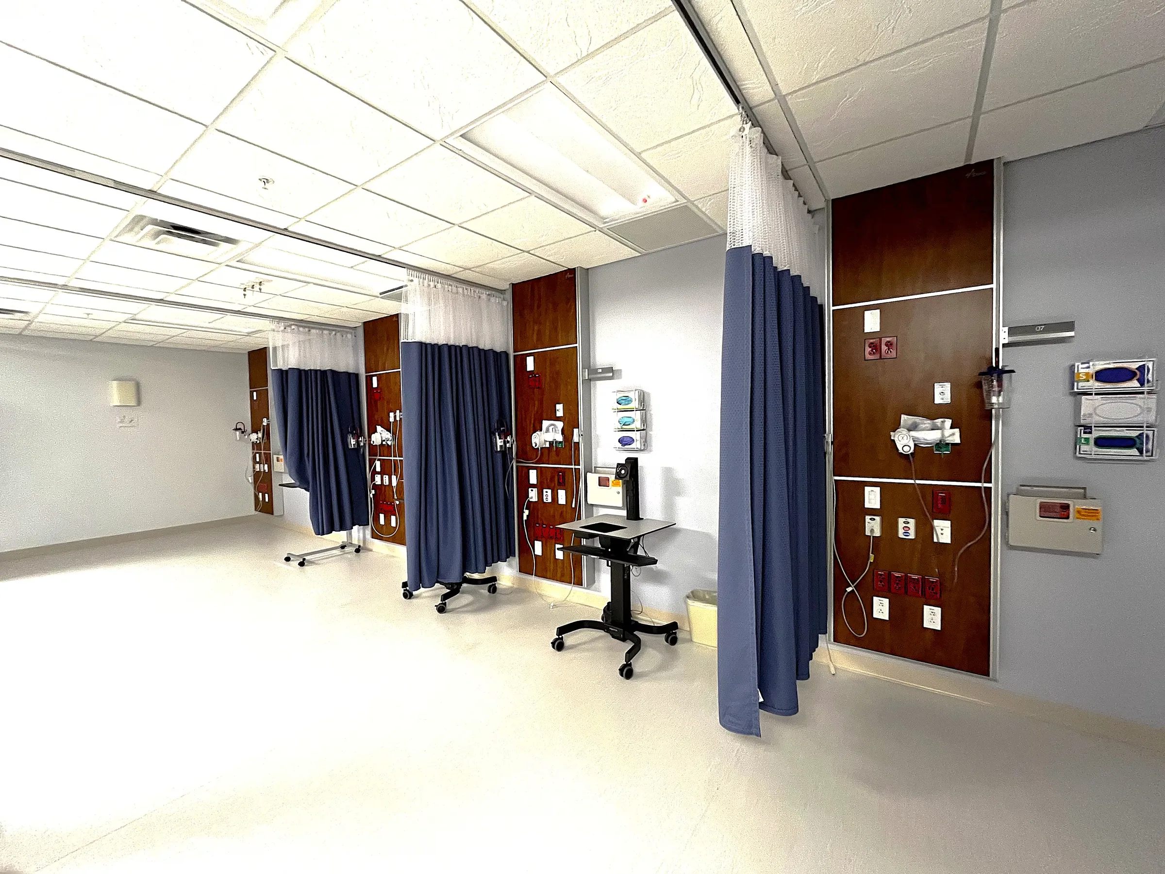 Ambulatory Surgical Center — Lease in Naples, FL, photo 3 of 8