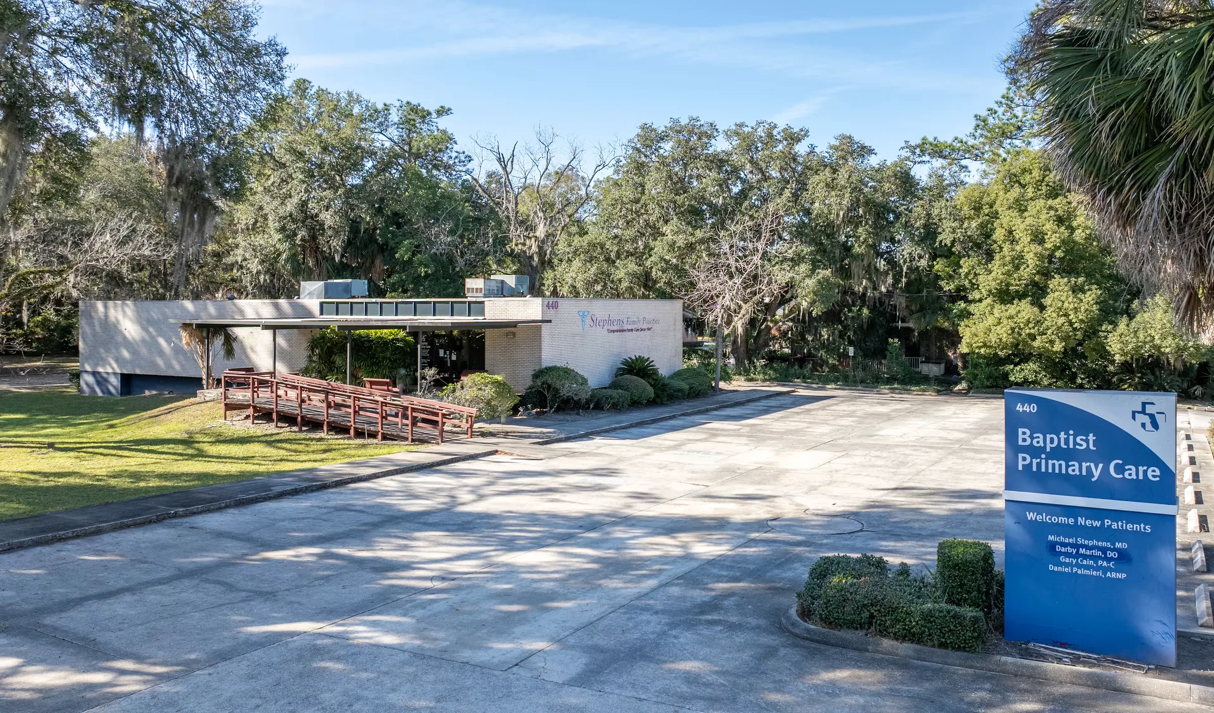 440 Kingsley Ave — Lease in Orange Park, FL, photo 1 of 2