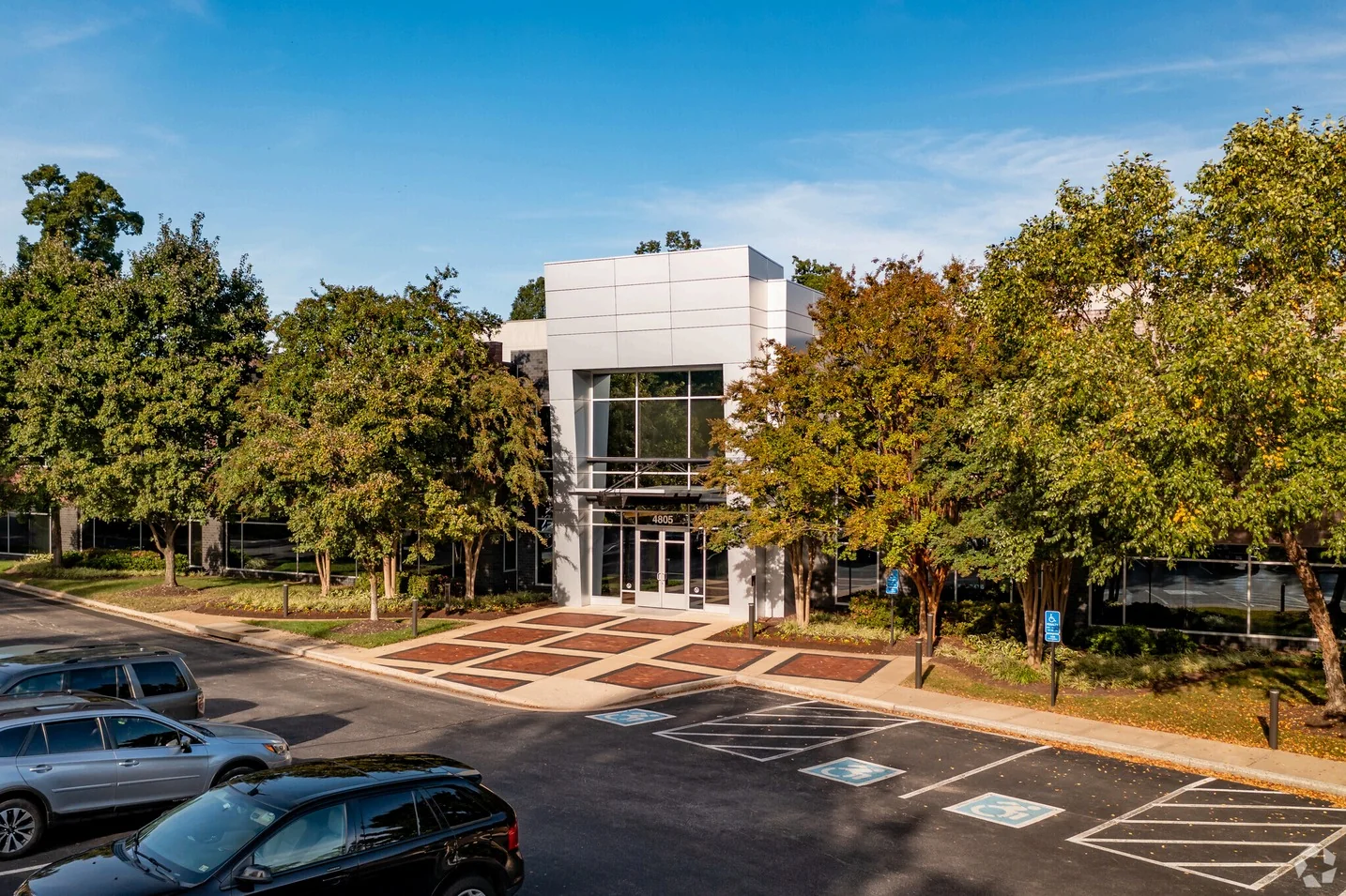 Lakebrooke Pointe — Lease in Glen Allen, VA, photo 1 of 3