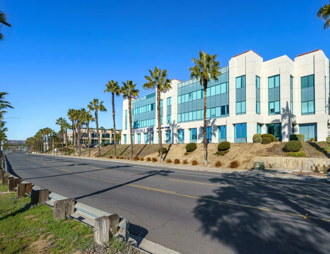 AAA Bldg — Lease in Escondido, CA, photo 2 of 3