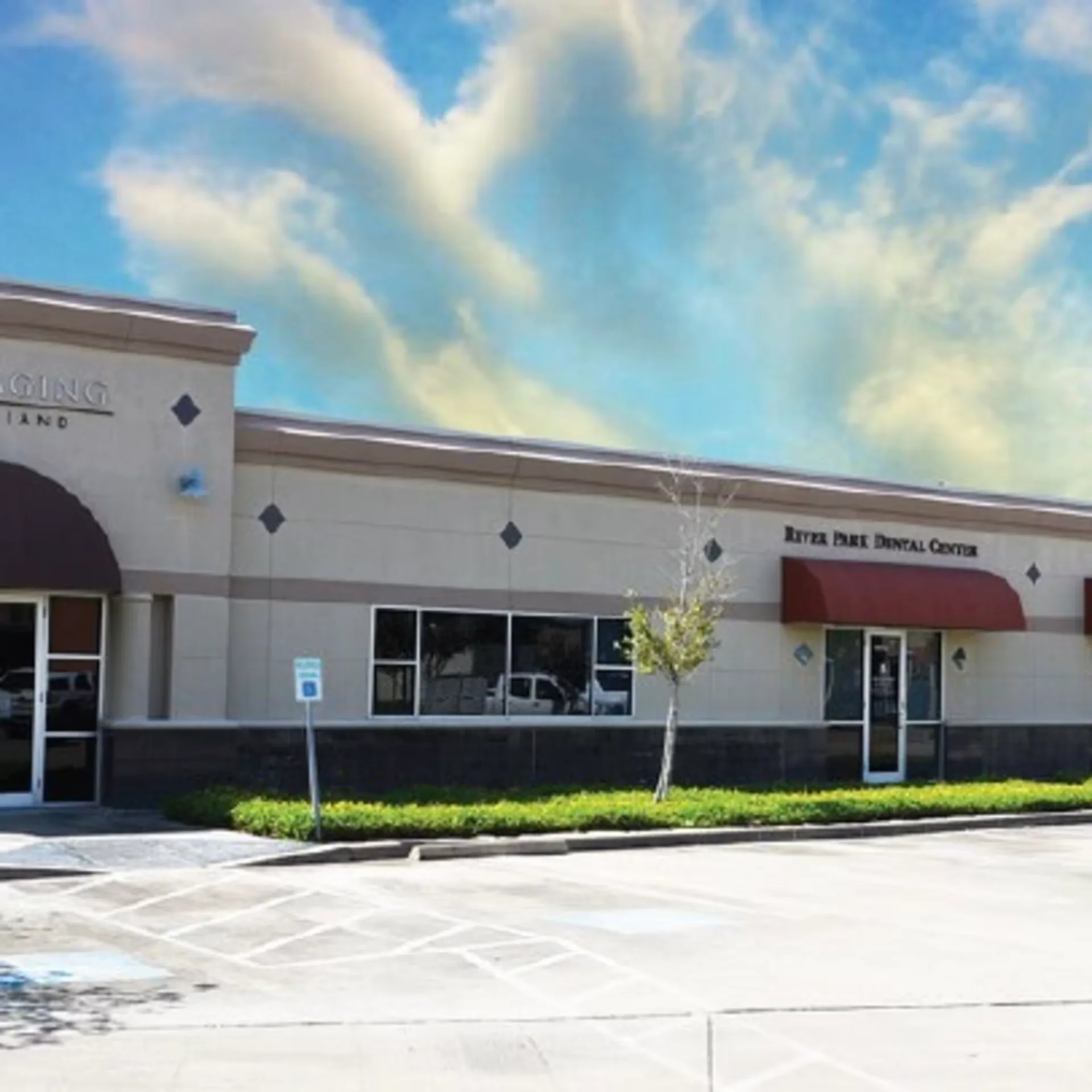 Grandpark Way Professional Center — Lease in Sugar Land, TX, photo 1 of 1