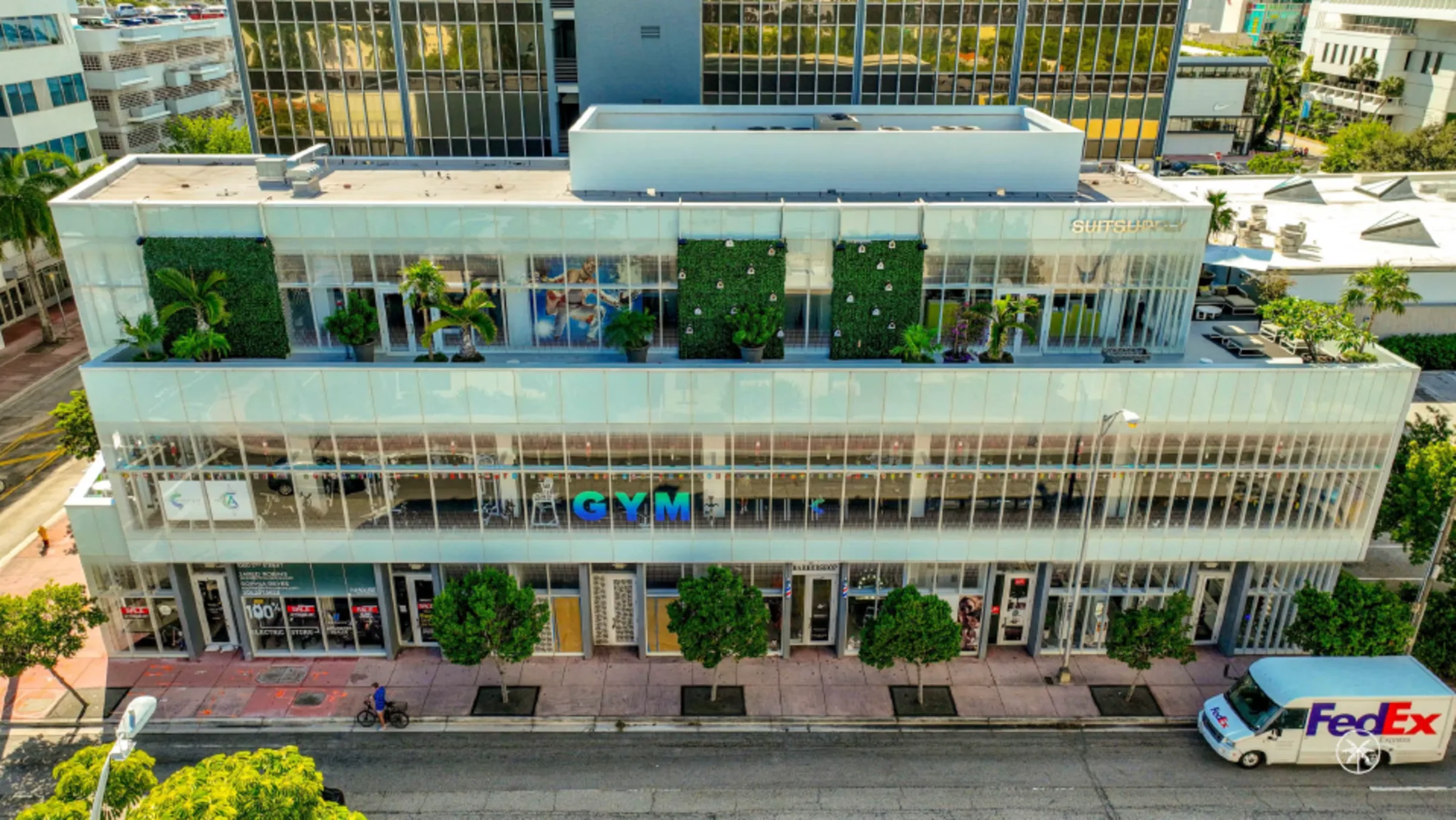 1000 17th — Lease in Miami Beach, FL, photo 2 of 4