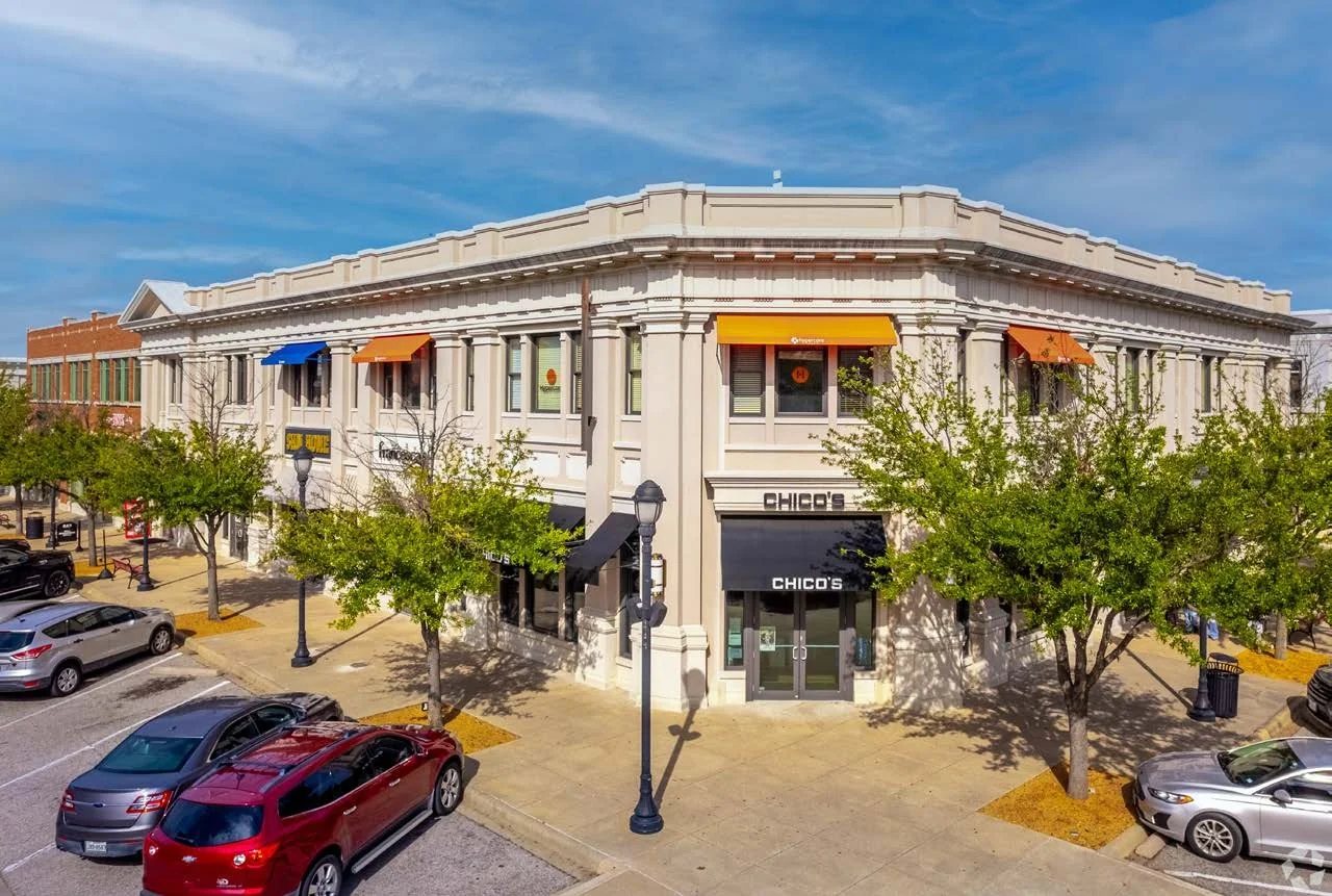 Firewheel Town Center Building 1A — Lease in Garland, TX, photo 1 of 1