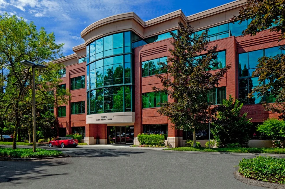 Pacific Parkway B — Lease in Tigard, OR, photo 2 of 2