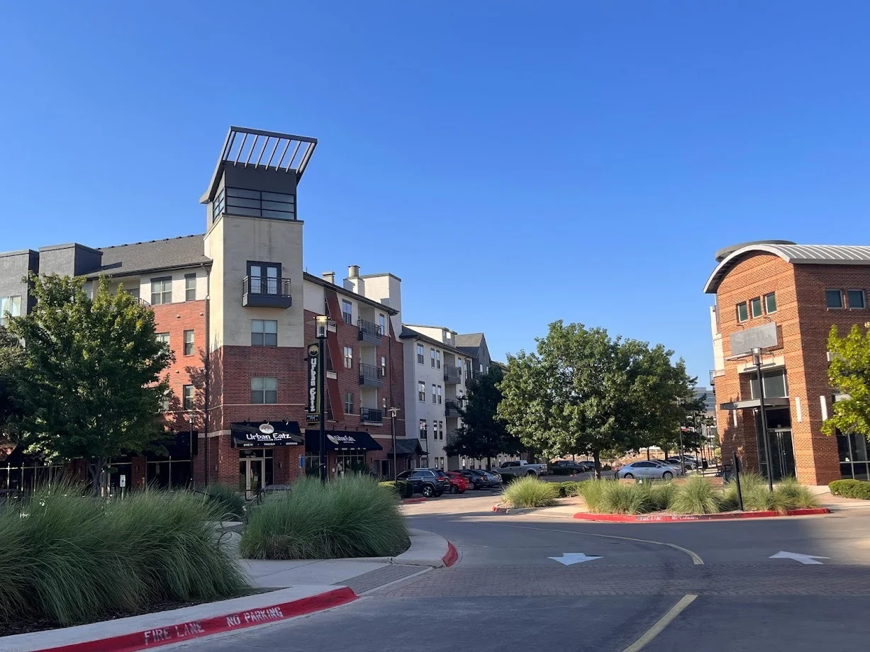 Eastside — Lease in Richardson, TX, photo 1 of 3