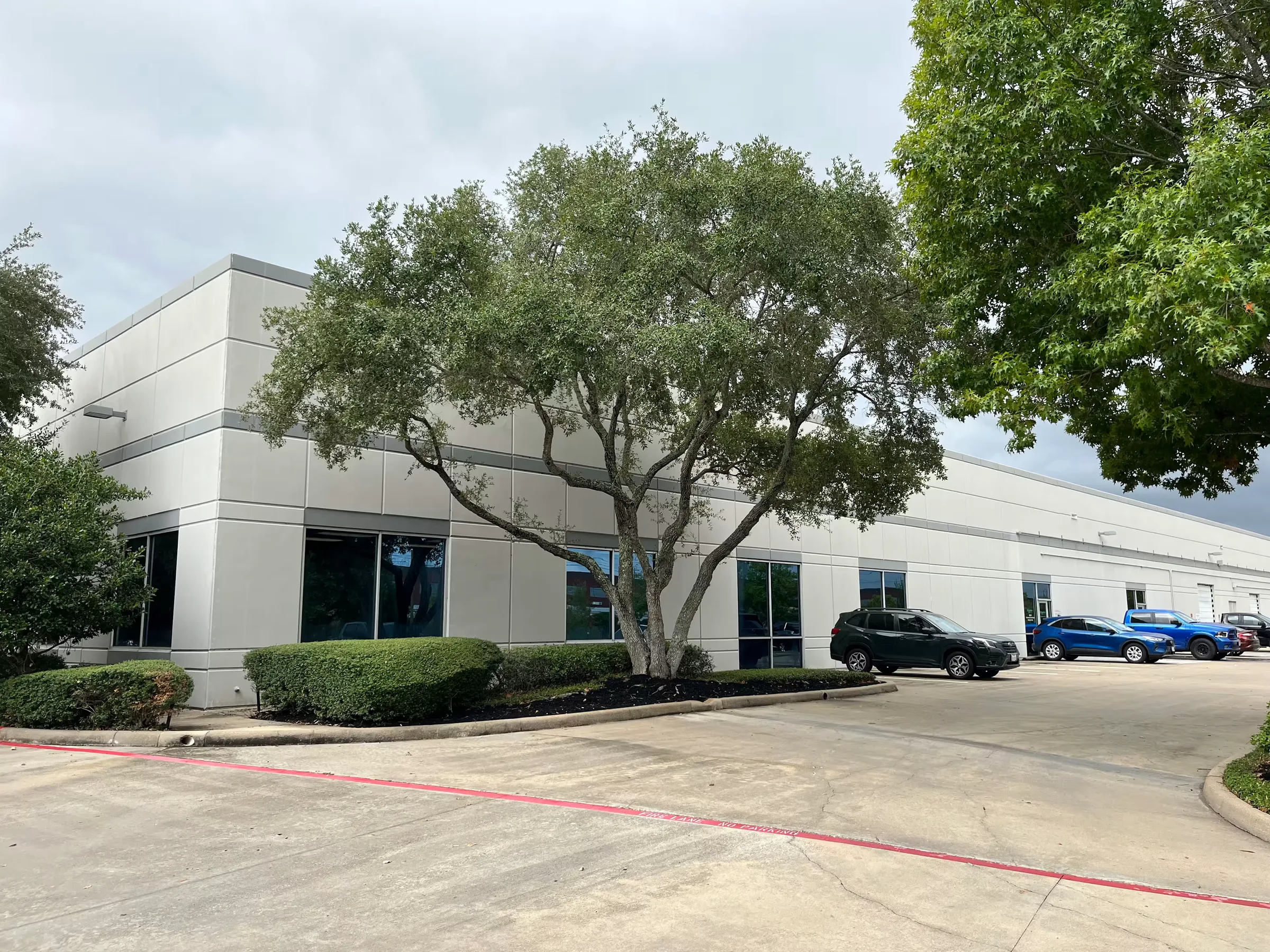 17146 Feathercraft Ln, Suite 100 — Lease in Webster, TX, photo 1 of 1