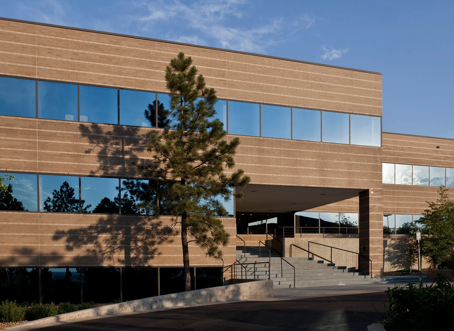 350 Interlocken — Lease in Broomfield, CO, photo 1 of 3