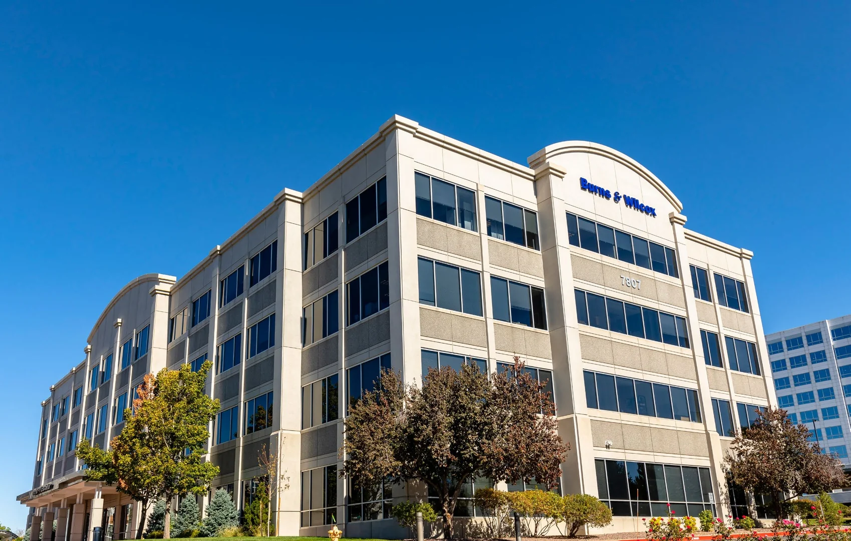 Burns & Wilcox Center — Lease in Centennial, CO, photo 1 of 6