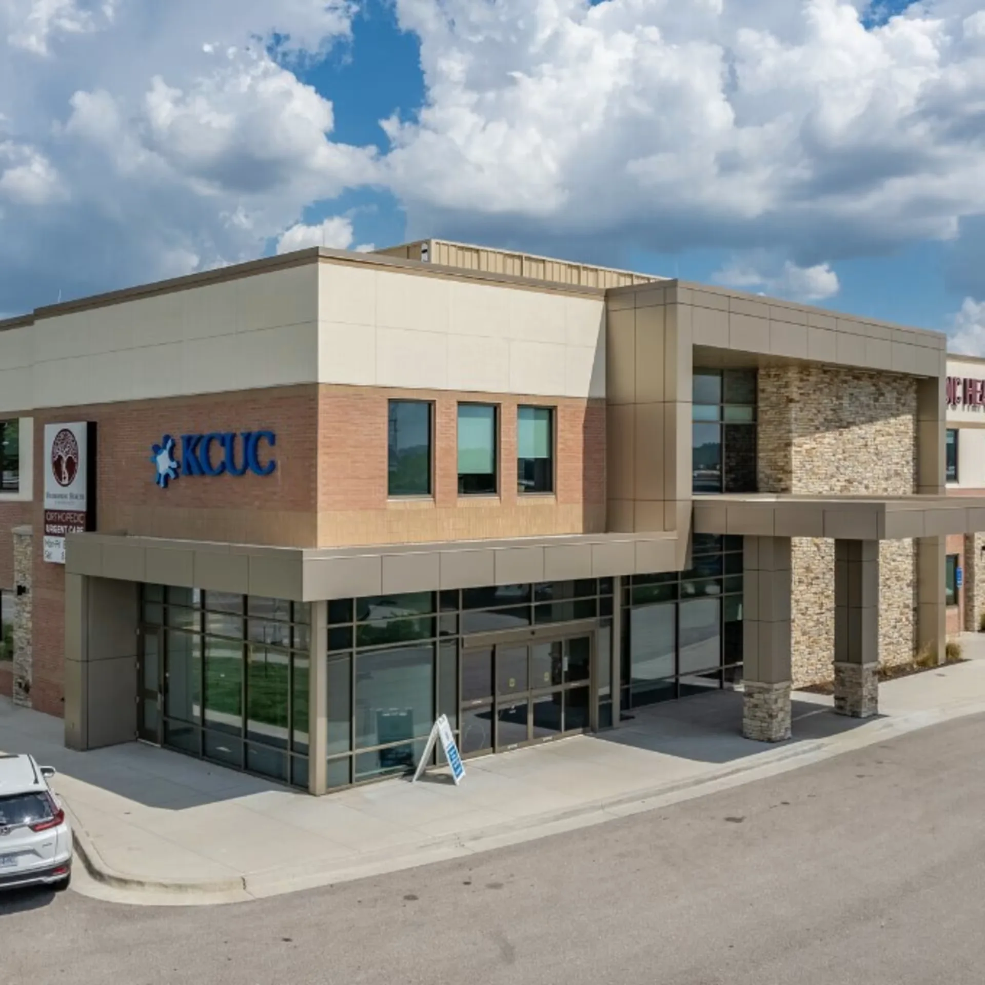 1950 Diamond Pkwy Medical Office