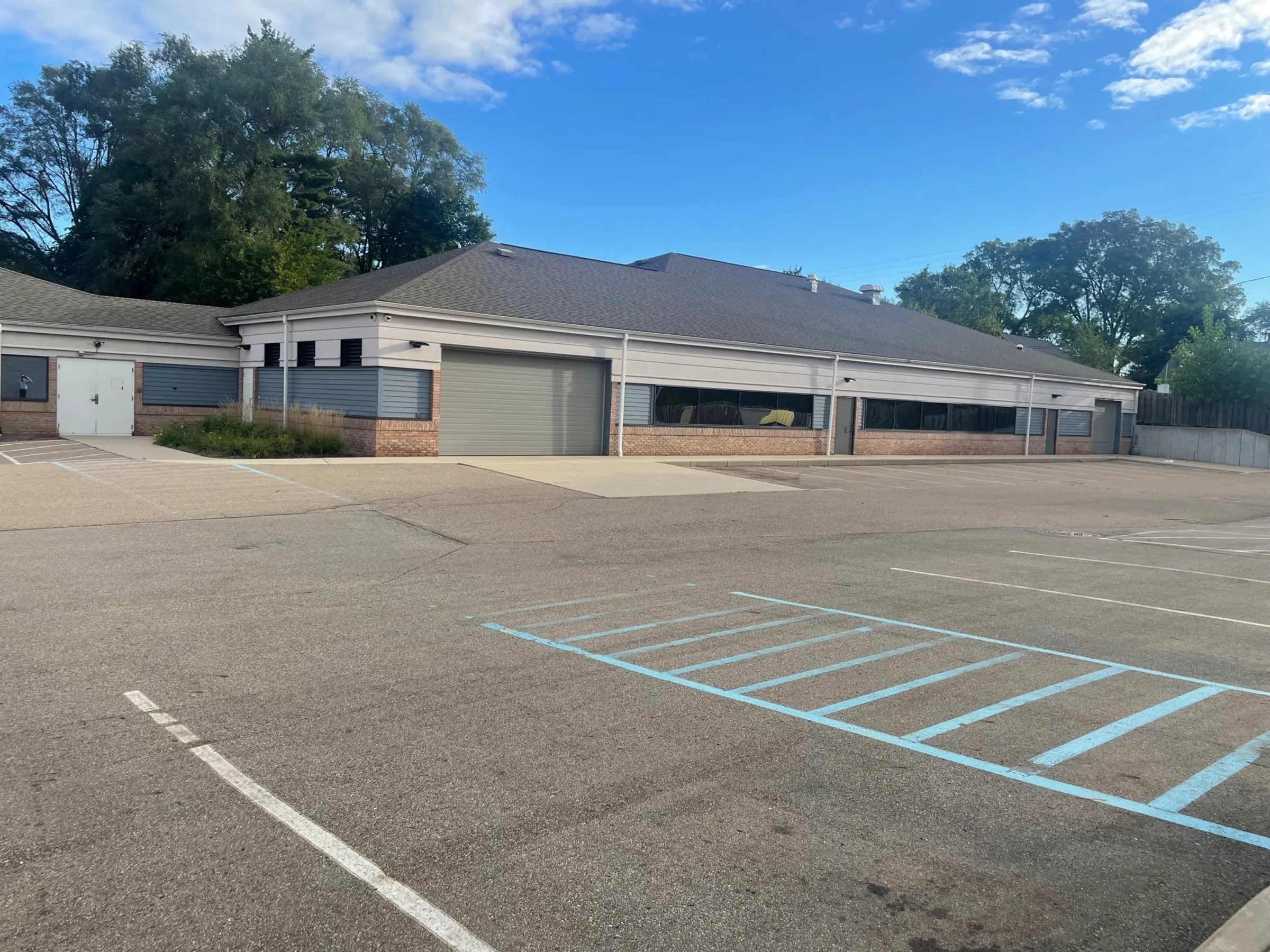 Solaire Optical Laboratories — Lease in Kalamazoo, MI, photo 7 of 8