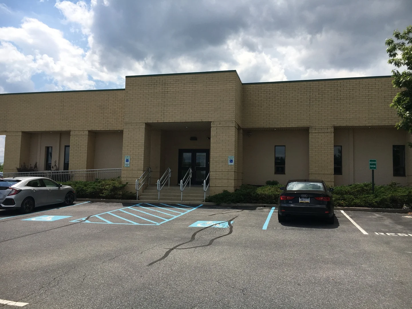 City Line Plaza — Lease in Bethlehem, PA, photo 2 of 3