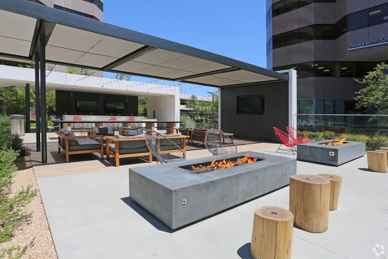 The MET — Lease in Costa Mesa, CA, photo 2 of 2
