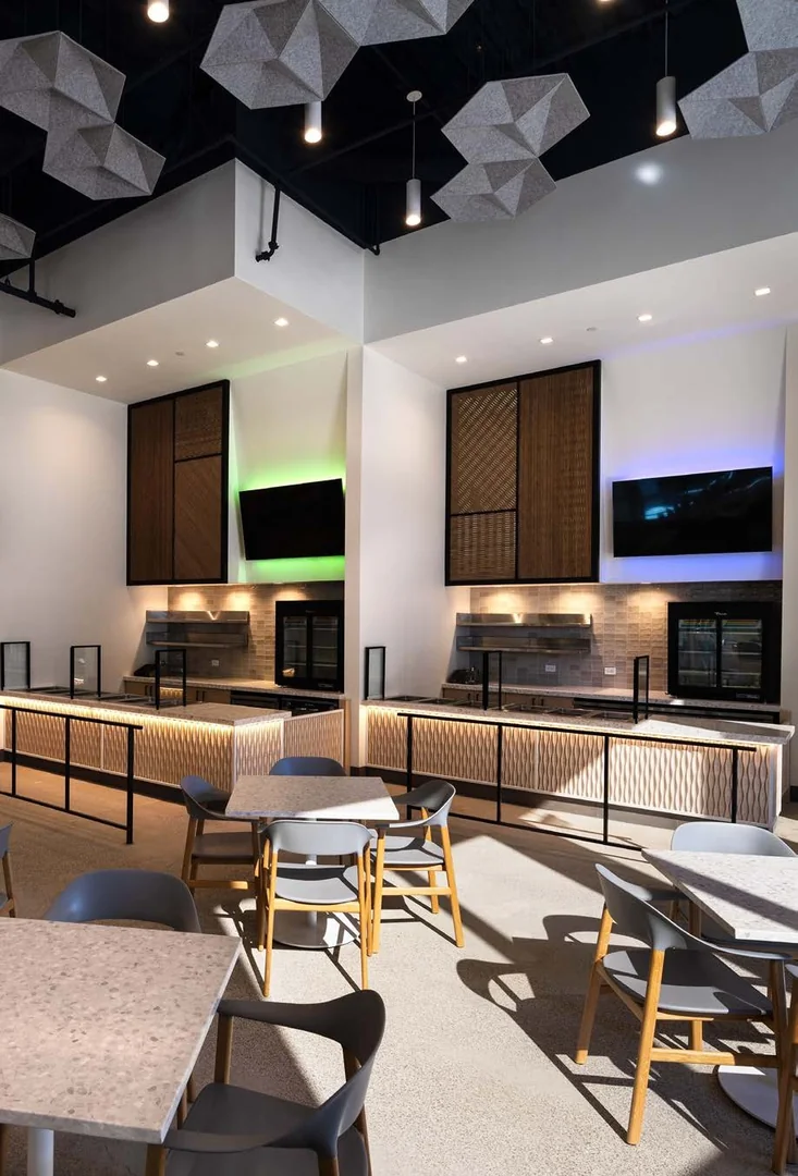 800 North Brand — Lease in Glendale, CA, photo 1 of 5