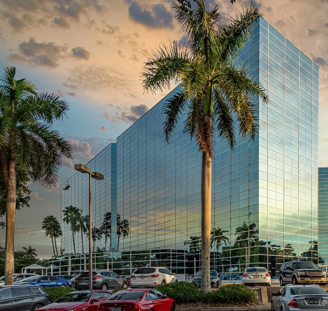 Presidential Circle — Lease in Hollywood, FL, photo 3 of 6