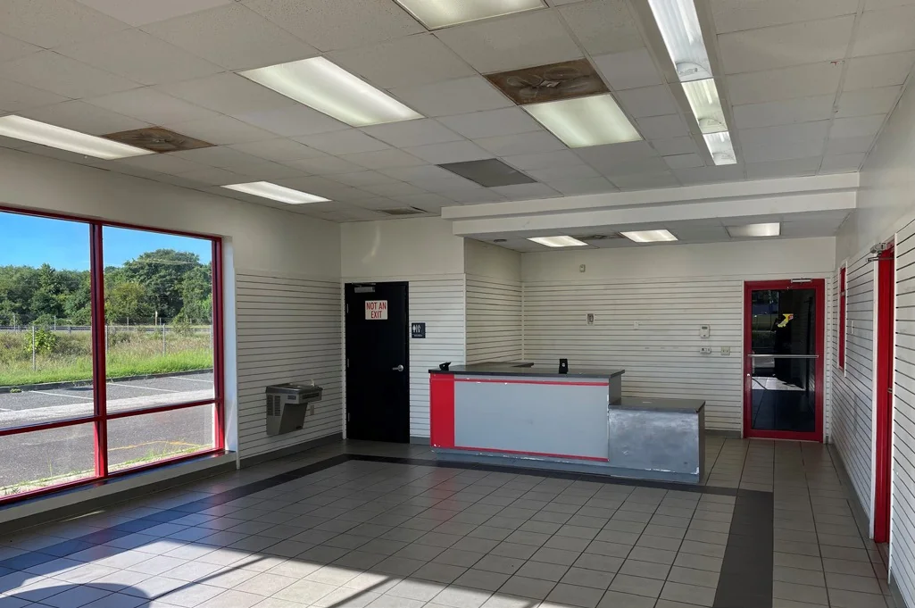 136 N Route 73 — Lease in Berlin, NJ, photo 3 of 3