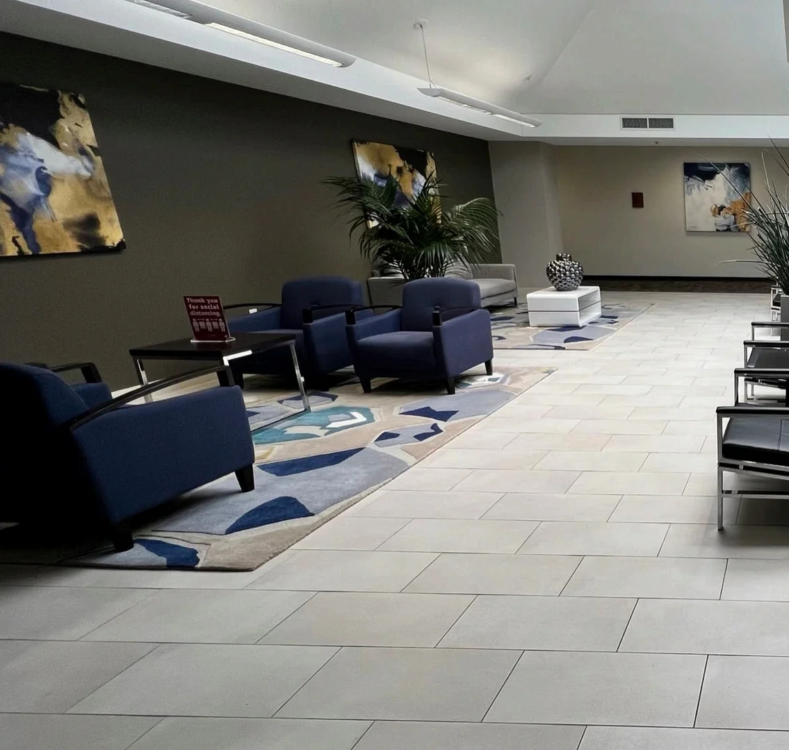 State National Centre — Lease in Bedford, TX, photo 1 of 5