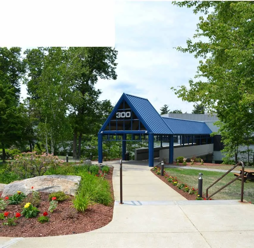 Building 300 — Lease in Nashua, NH, photo 1 of 2