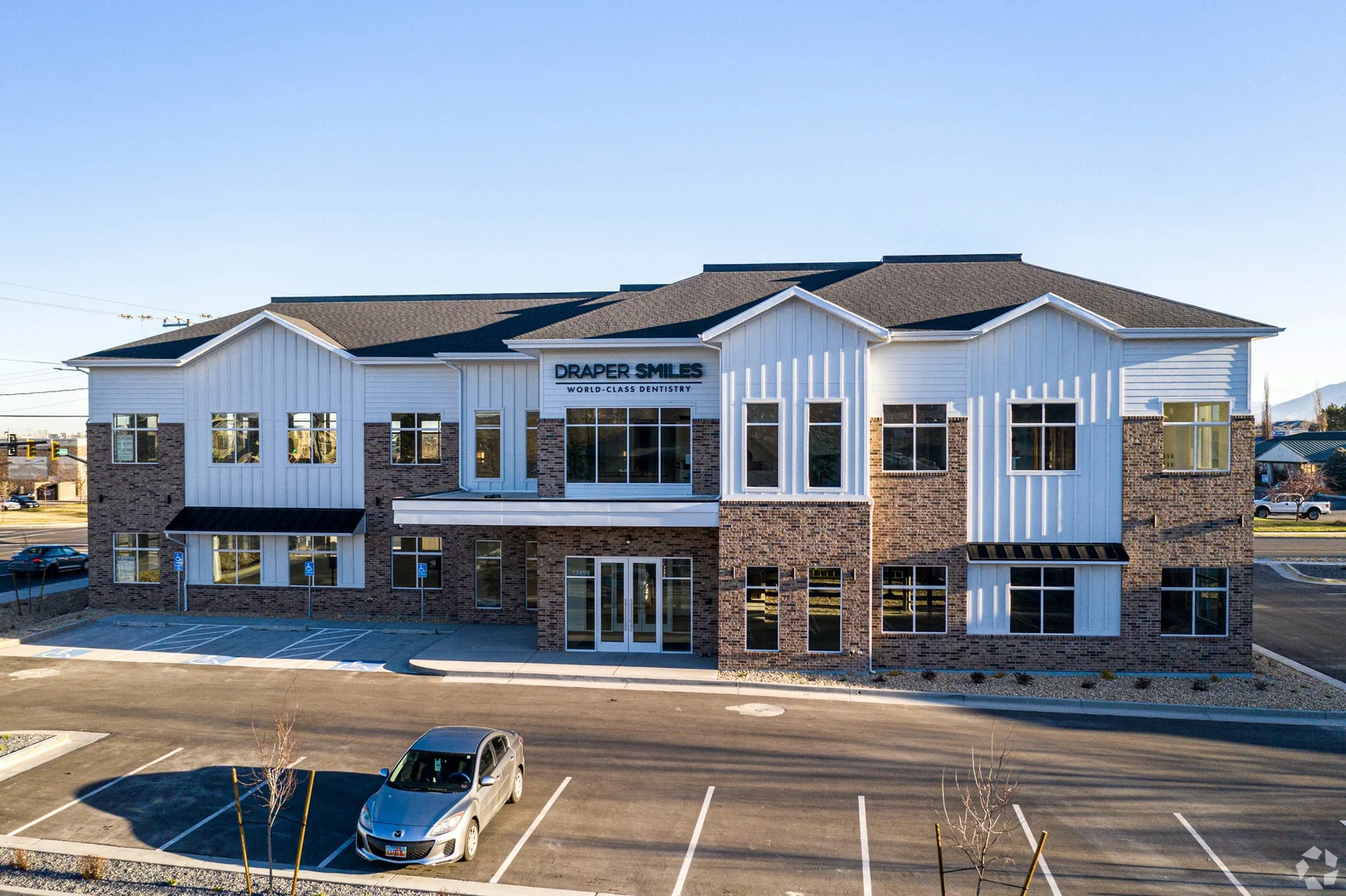 12459 S 300 E — Lease in Draper, UT, photo 1 of 6