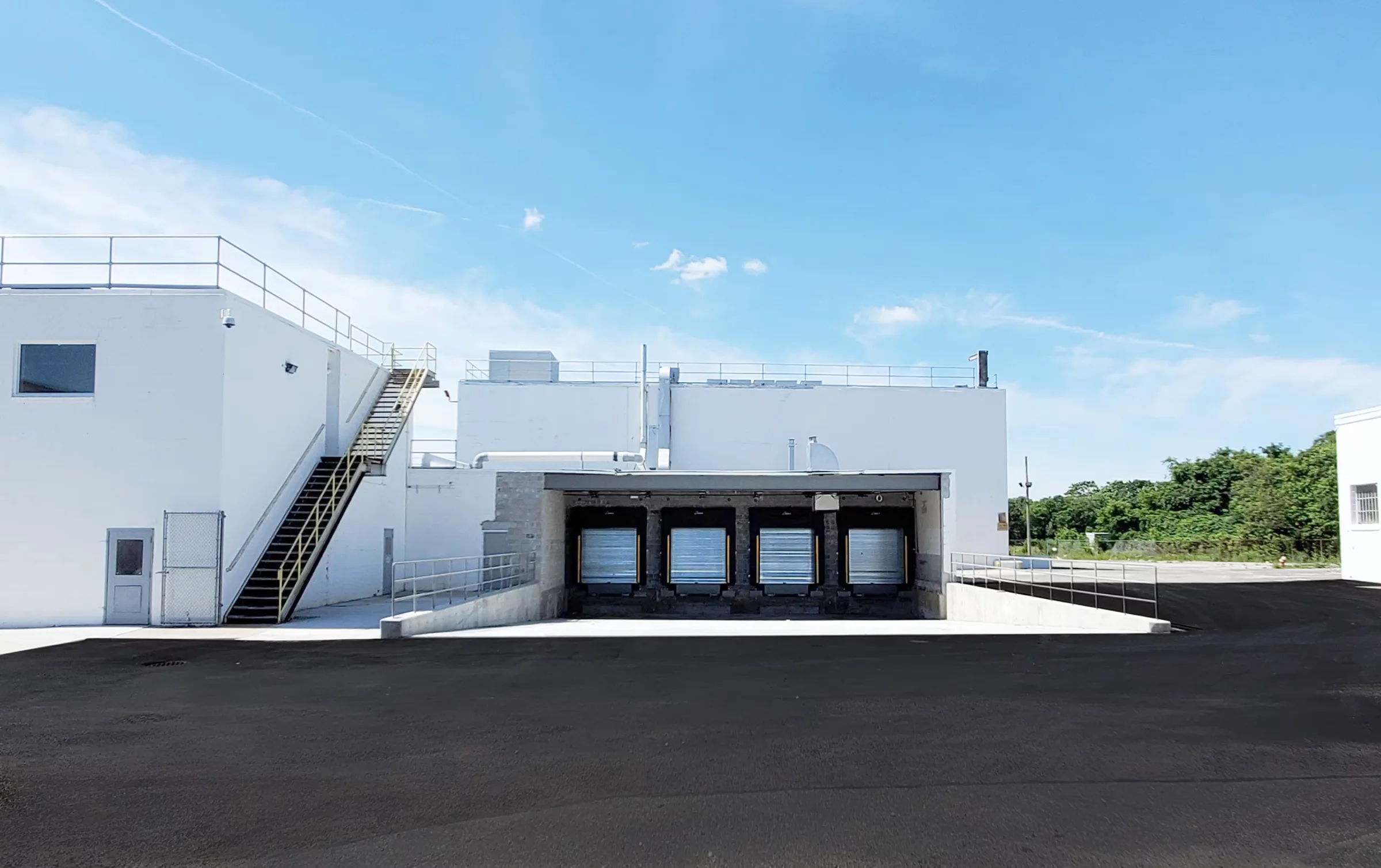 1724 Fifth Ave — Lease in Bay Shore, NY, photo 2 of 3