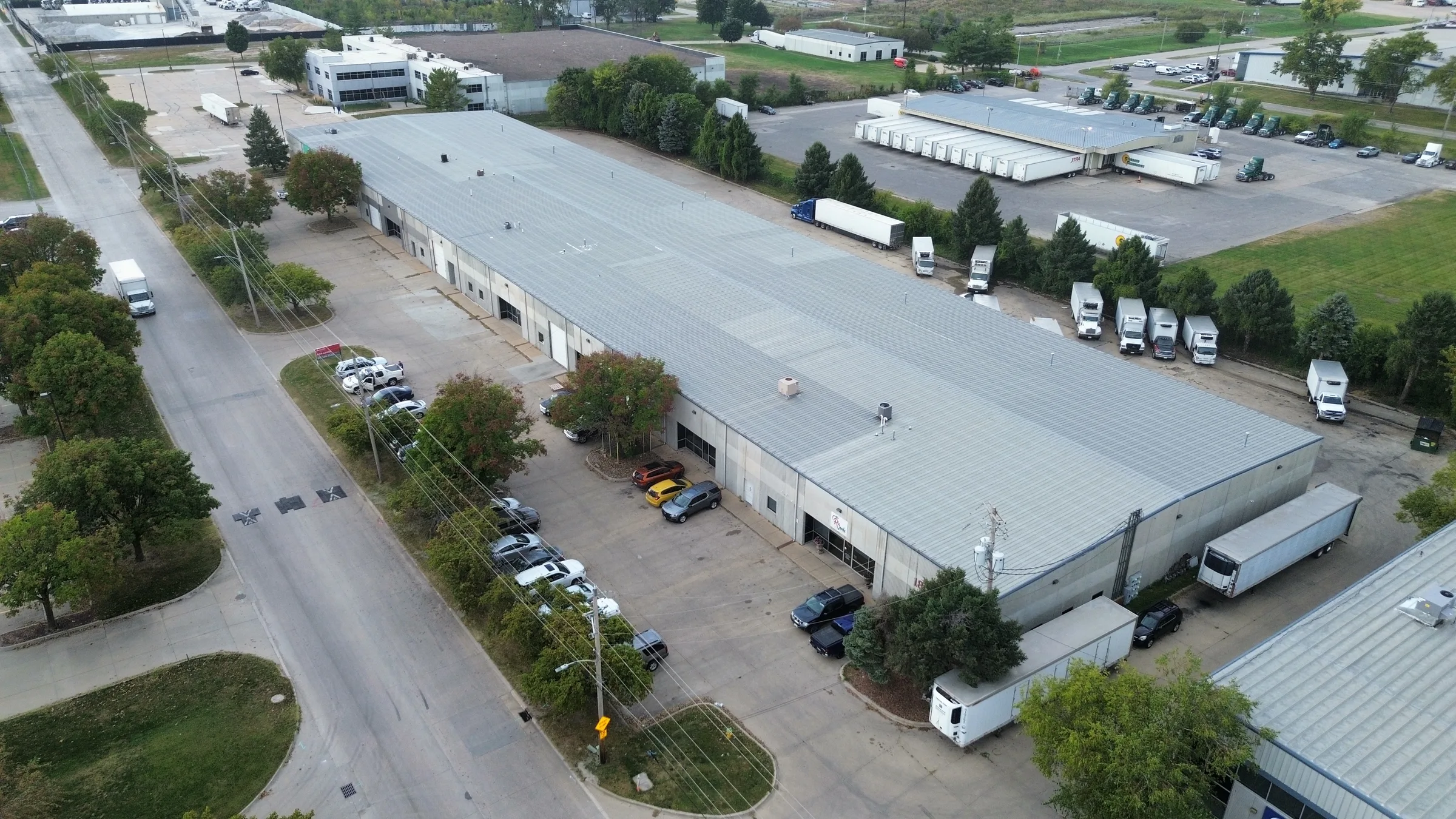 1800 Dixon St — Lease in Des Moines, IA, photo 4 of 5