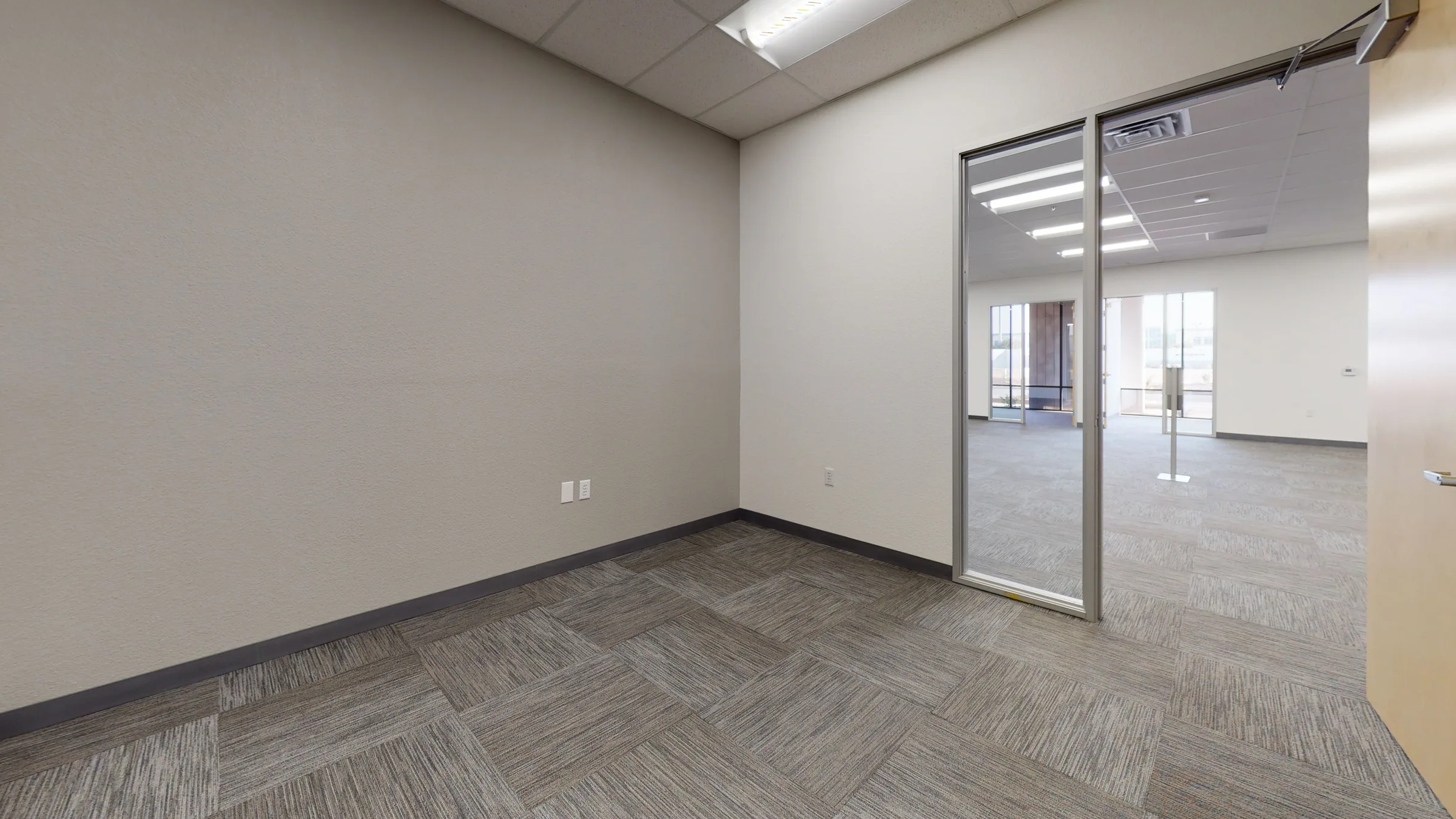 4545 Qantas Ln — Lease in Stockton, CA, photo 4 of 5