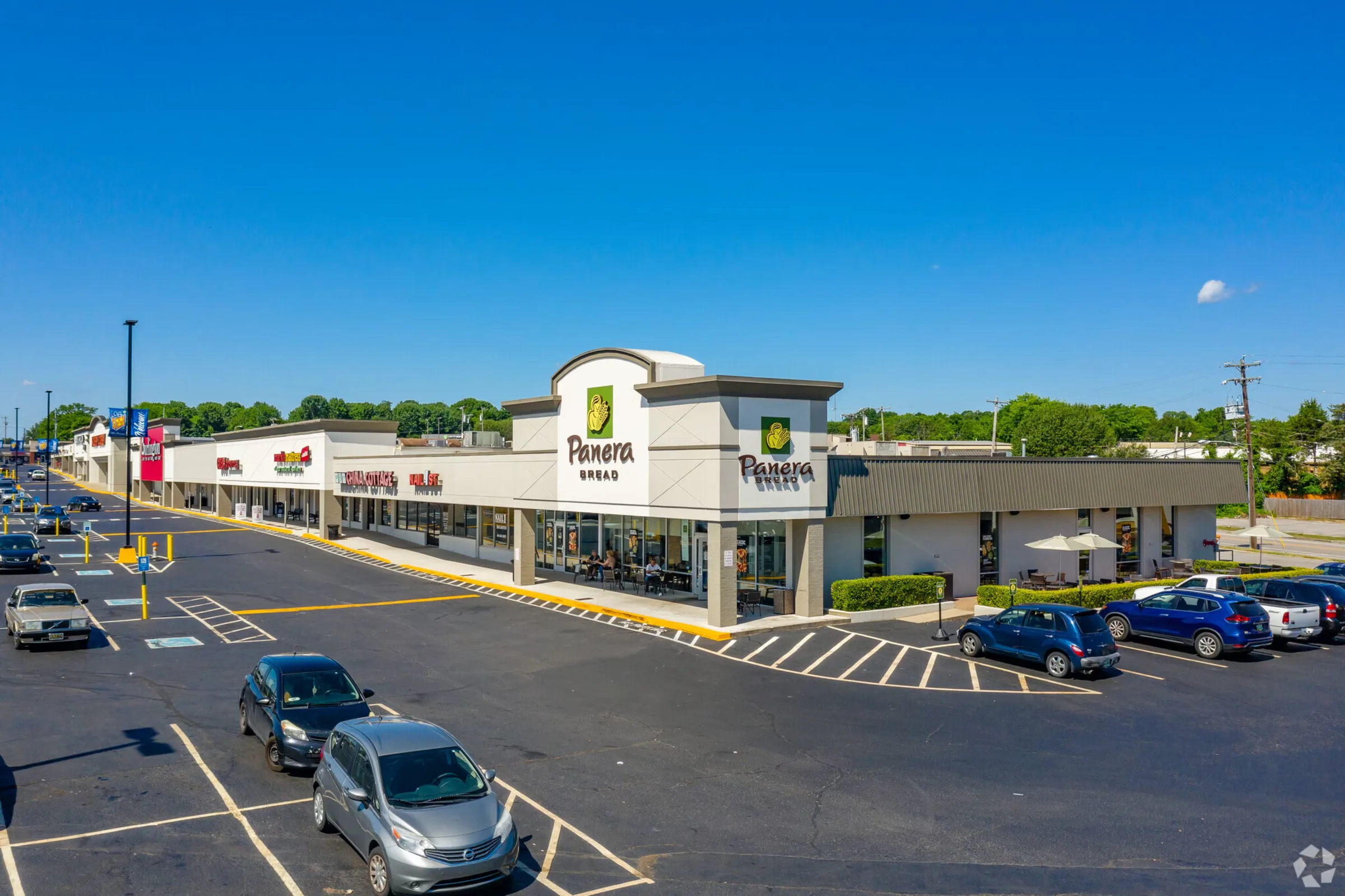 McHenry Shopping Center — Lease in Madison, TN, photo 2 of 4