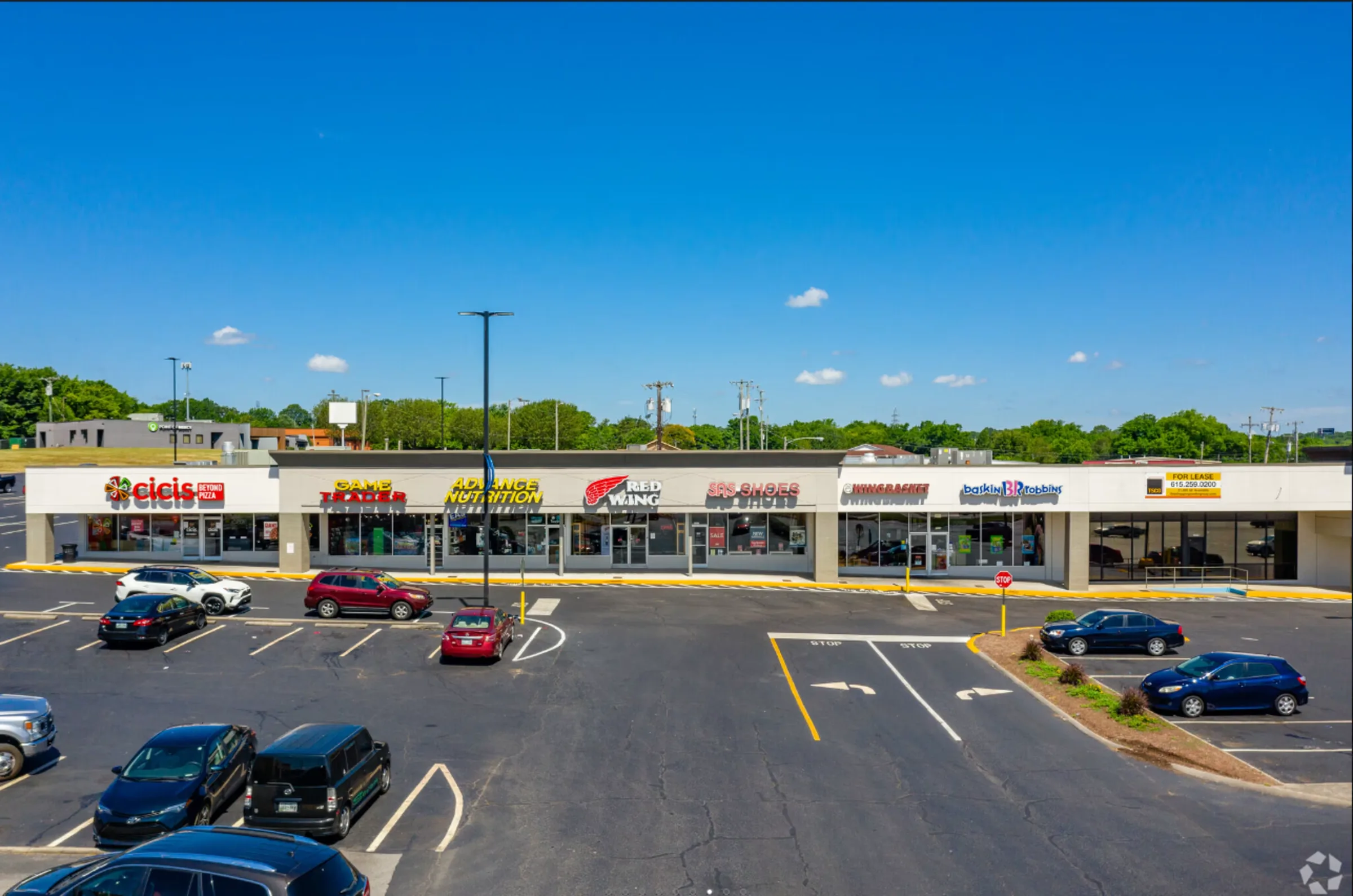 McHenry Shopping Center — Lease in Madison, TN, photo 4 of 4