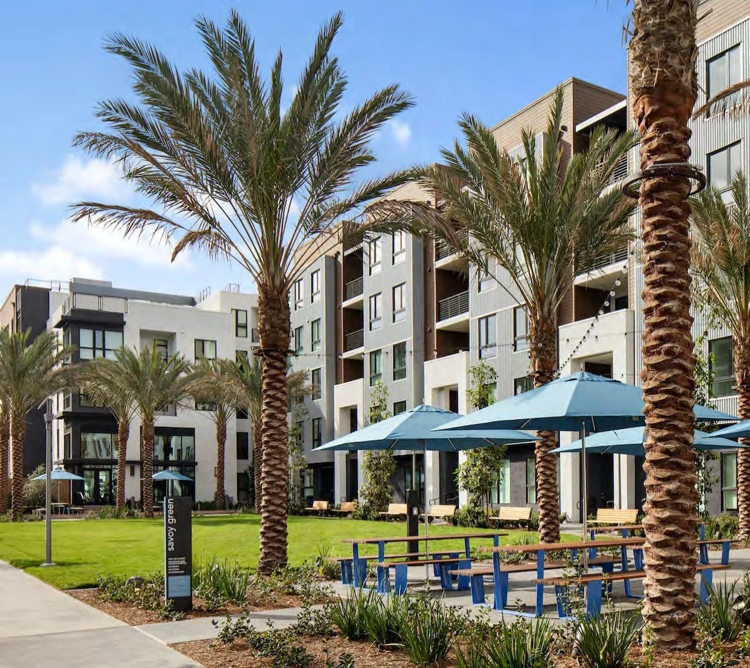 Savoy - Retail — Lease in Sunnyvale, CA, photo 2 of 2